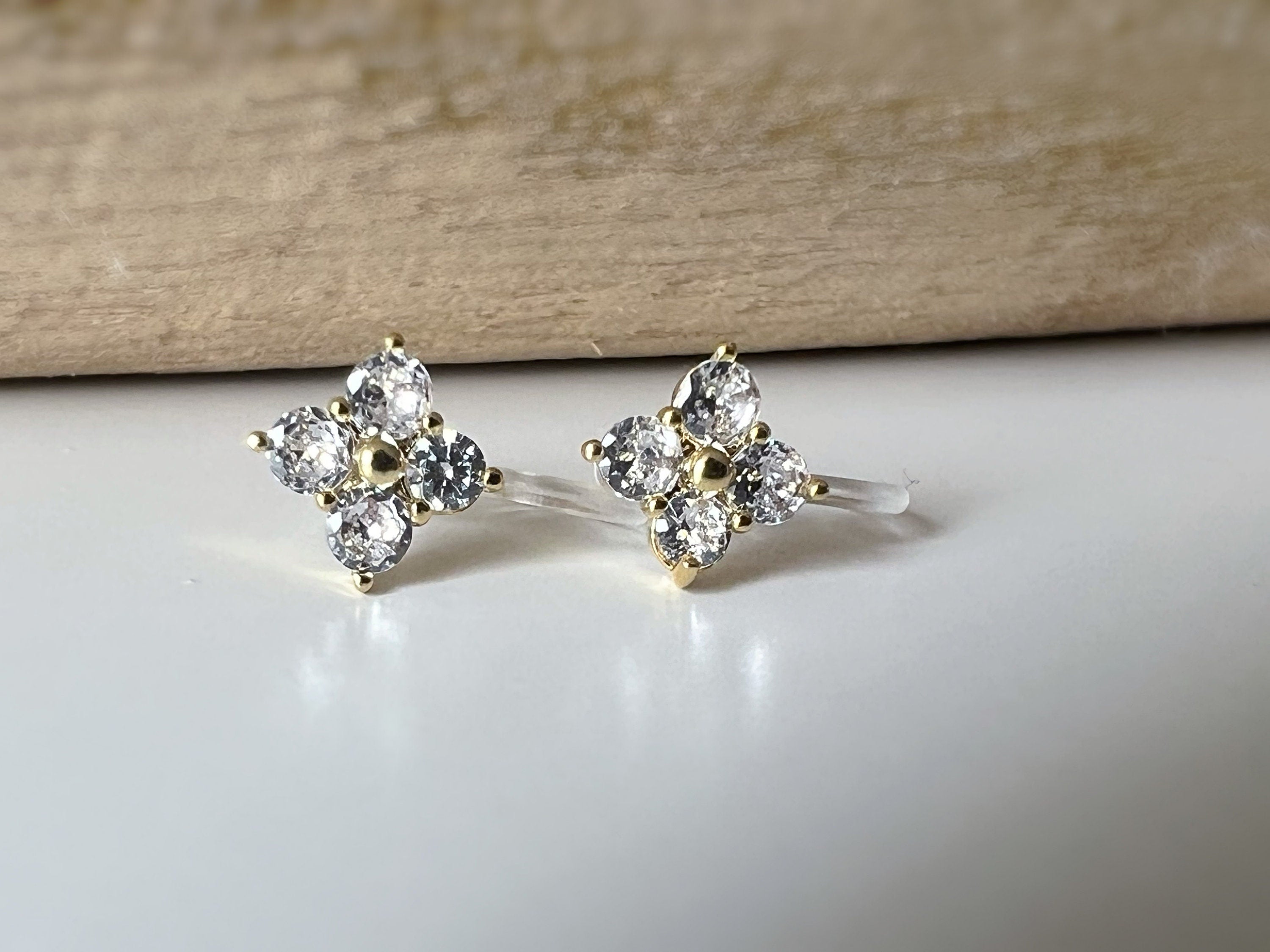 Mini invisible EAR CLIPS, Mini Flower four petals Gold Zircon, Comfortable delicate minimalist clip earrings