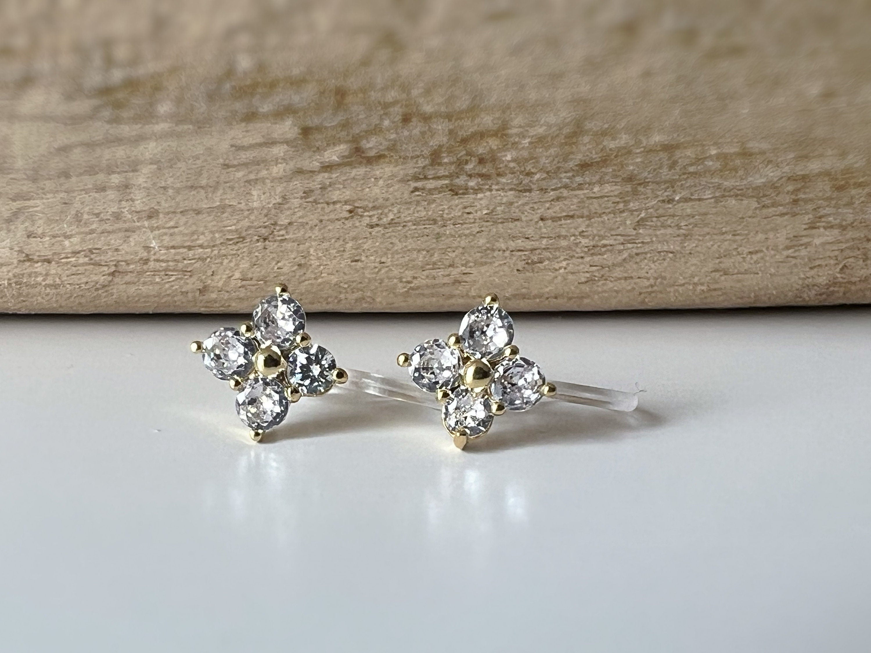 Mini invisible EAR CLIPS, Mini Flower four petals Gold Zircon, Comfortable delicate minimalist clip earrings