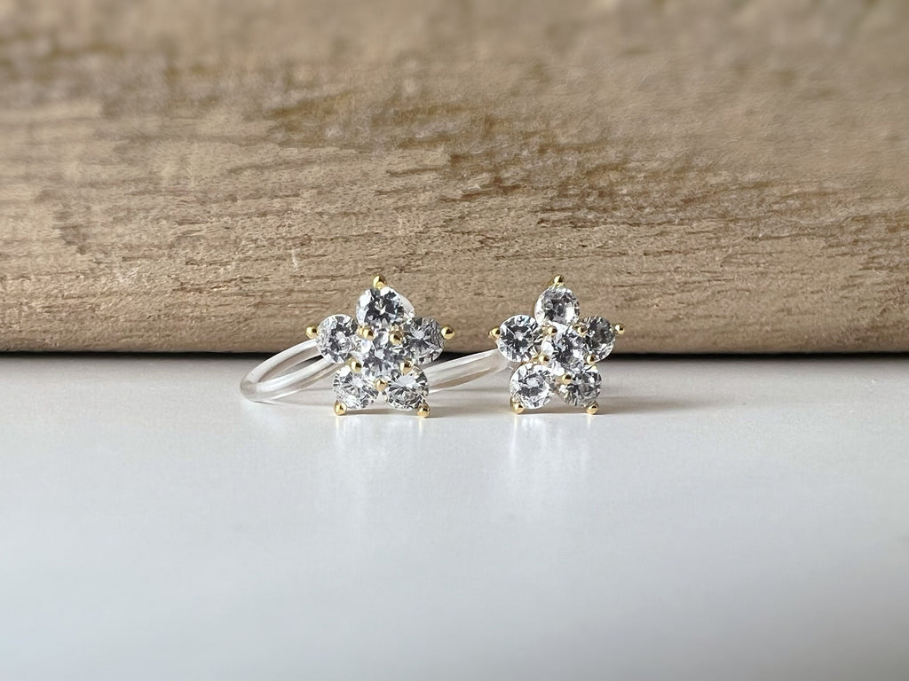 Mini CLIPS d'oreilles invisibles, Mini Fleur cinq pétales Or Zircon, Boucles d'oreilles clips confortable délicat minimaliste