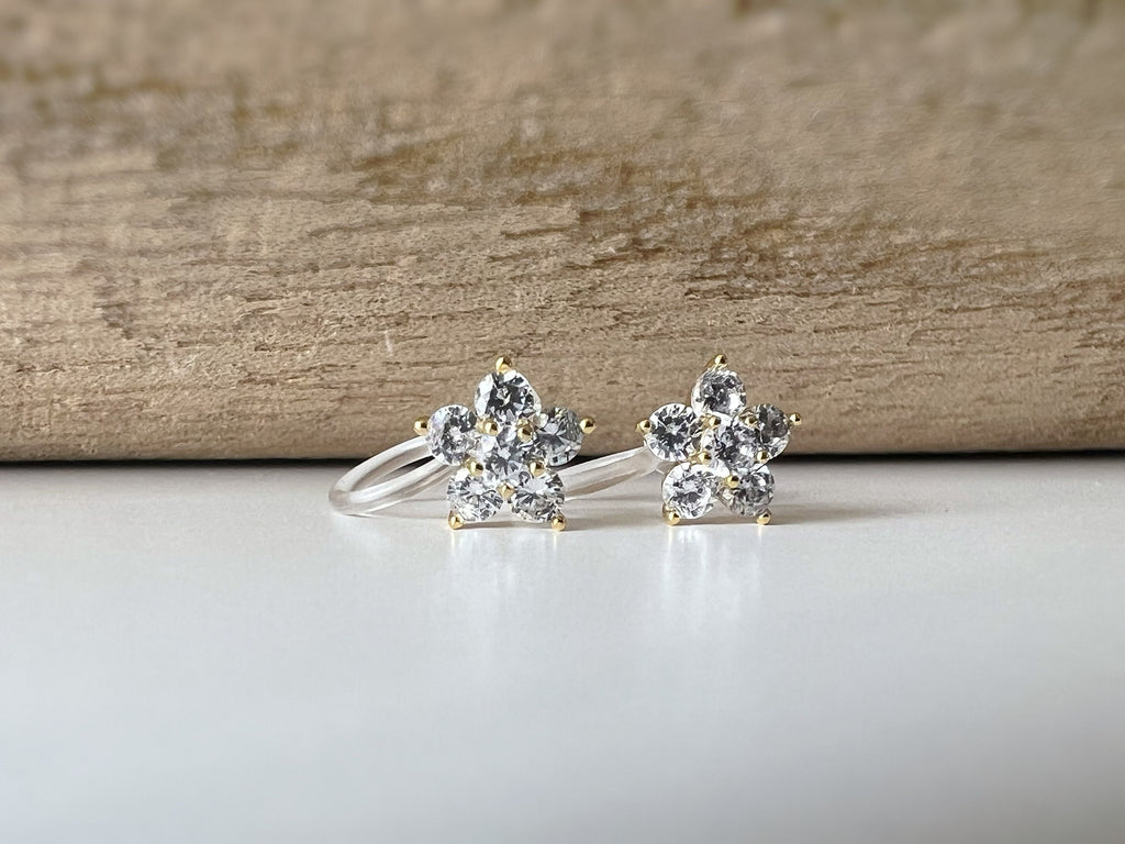 Mini CLIPS d'oreilles invisibles, Mini Fleur cinq pétales Or Zircon, Boucles d'oreilles clips confortable délicat minimaliste