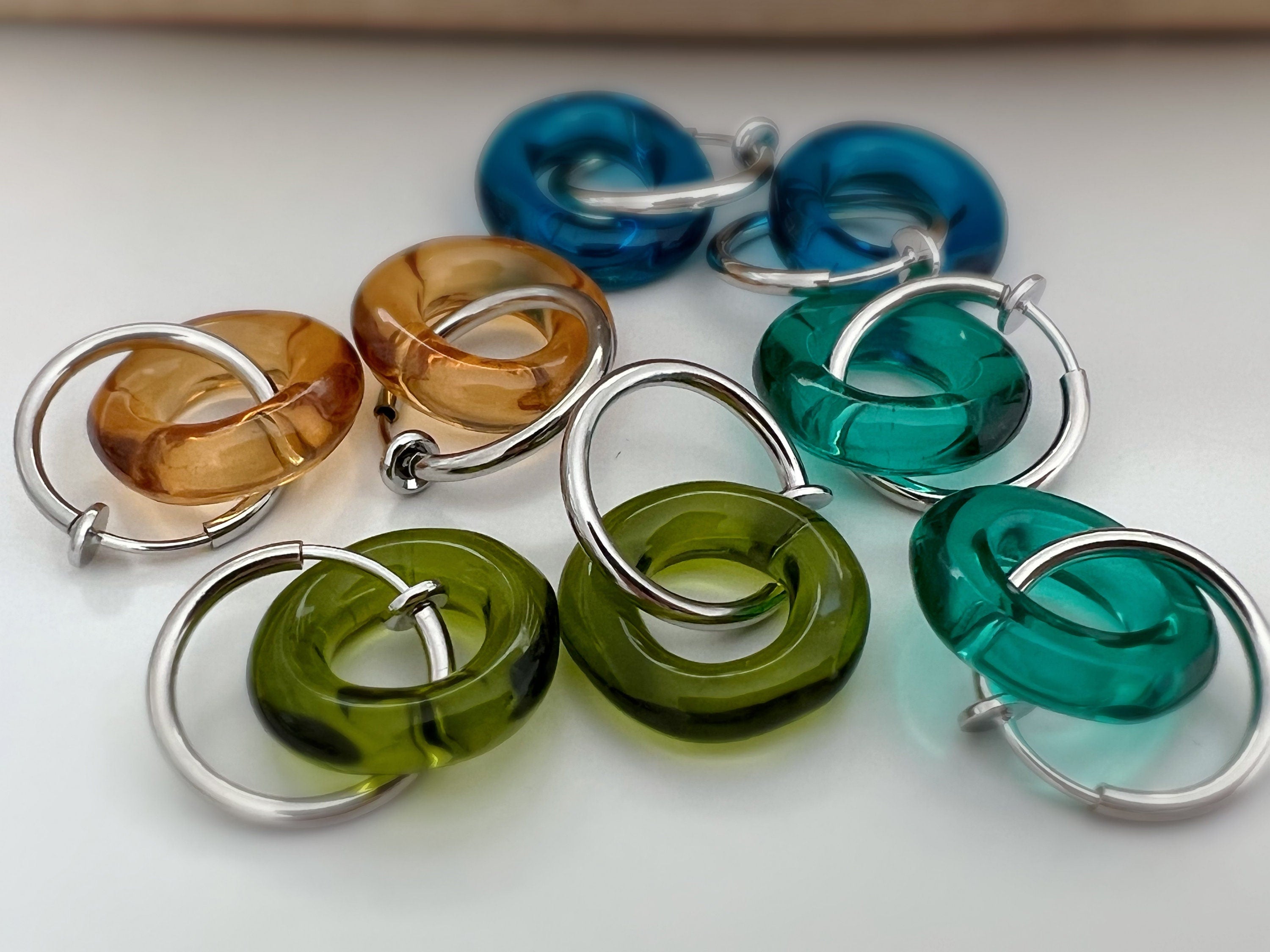 2 EN 1 Créoles Clips 20mm ARGENT Cercle Vert Olive / Vert paon / Bleu / Marron. Clips d'oreilles Anneaux argent diamètre du fil 1.5mm ou 2mm