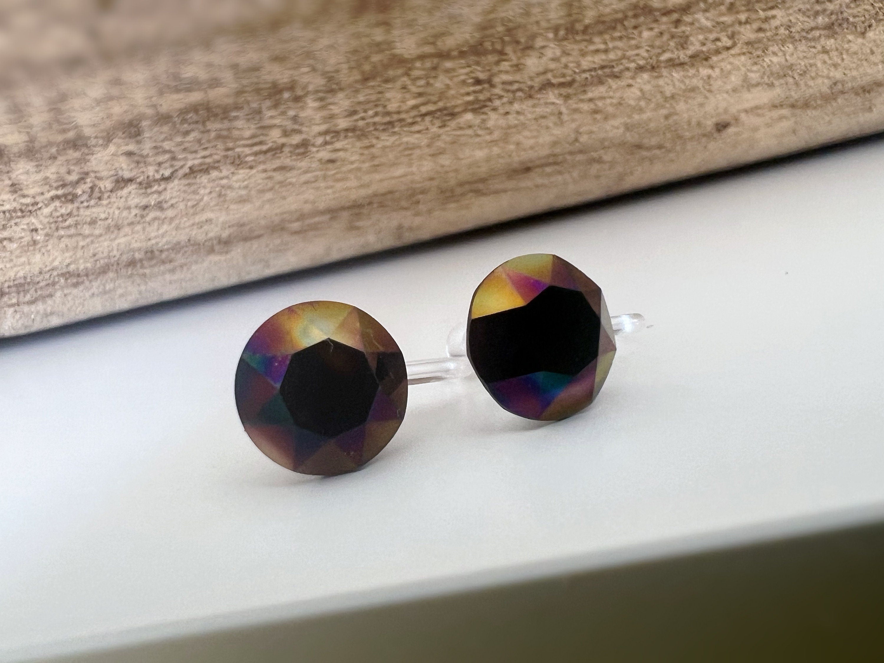 Boucles d'oreilles CLIPS invisible Rond RAINBOW DARK Cristaux PureCrystal Clips d'Oreille Petit Rond arc en ciel noir, Bijoux Minimaliste