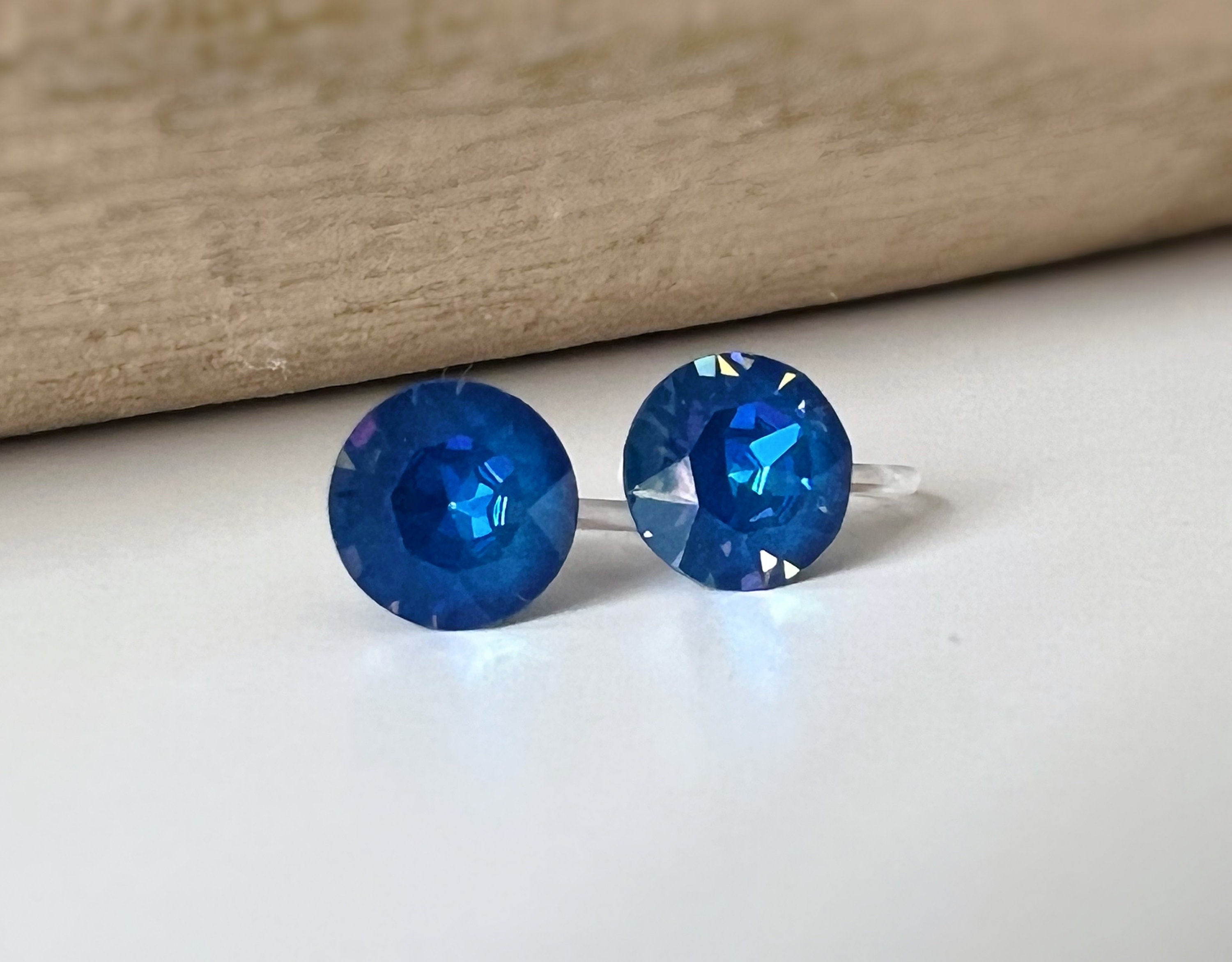 Boucles d'oreilles Clips invisible ROYAL BLUE DELITE Cristaux PureCristal Clips d'Oreille Petit Rond Bleu, Bijoux Minimaliste