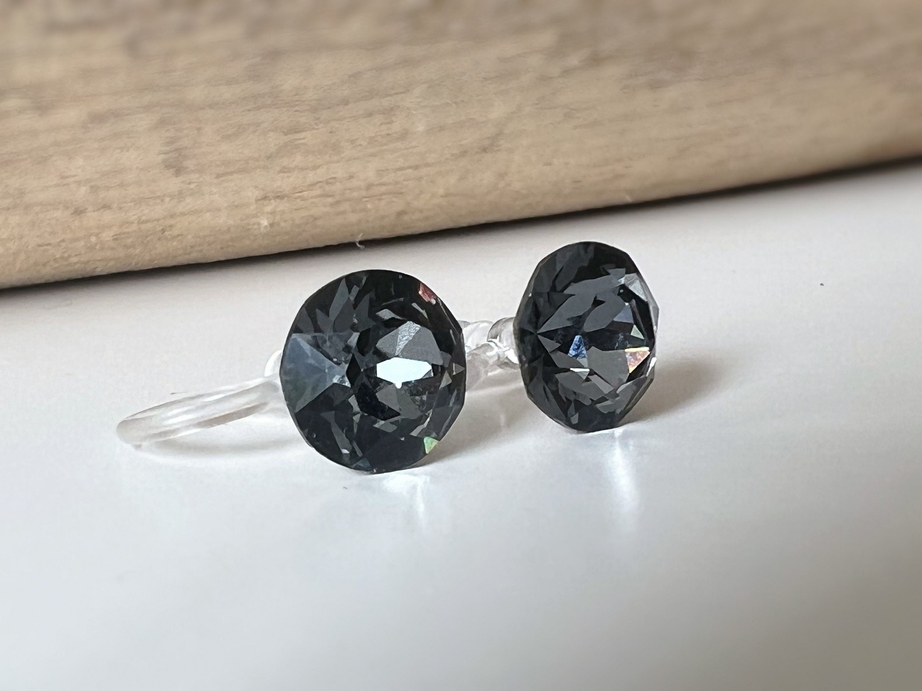 Boucles d'oreilles Clips invisible Rond SILVER NIGHT Cristaux PureCrystal Clips d'Oreille Petit Rond Gris noir, Bijoux Minimaliste