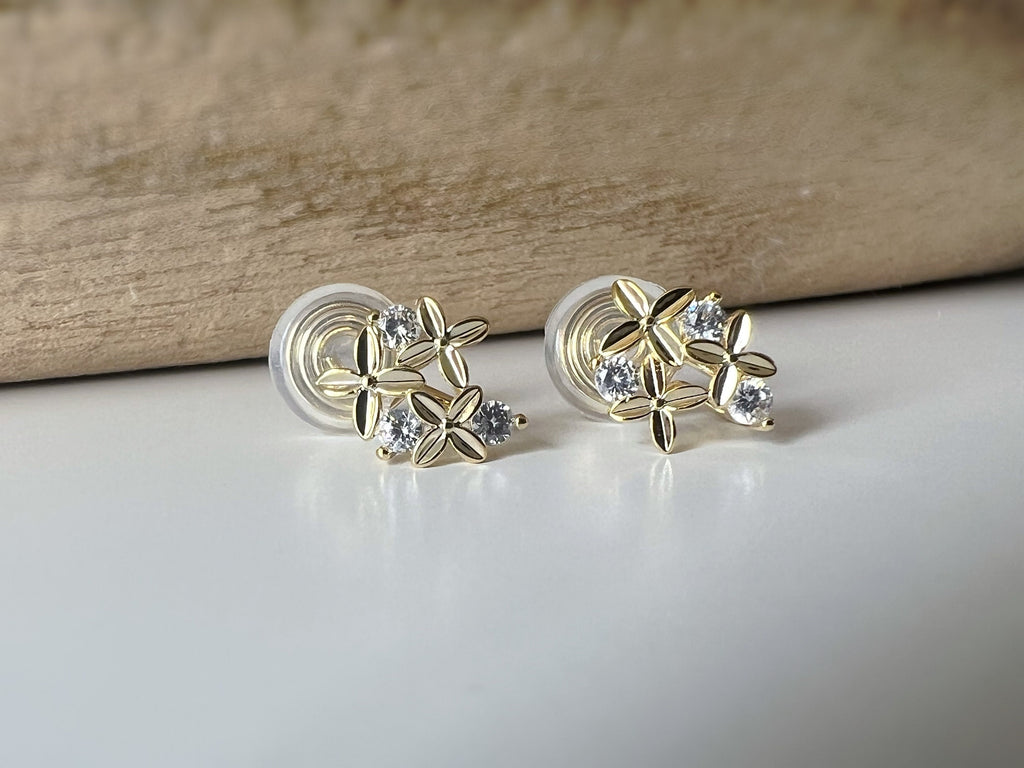 PAINLESS ! CLIPS U spiral earrings sweet Mini flowers with round zircon rhinestones. Comfortable Delicate Ear Clips