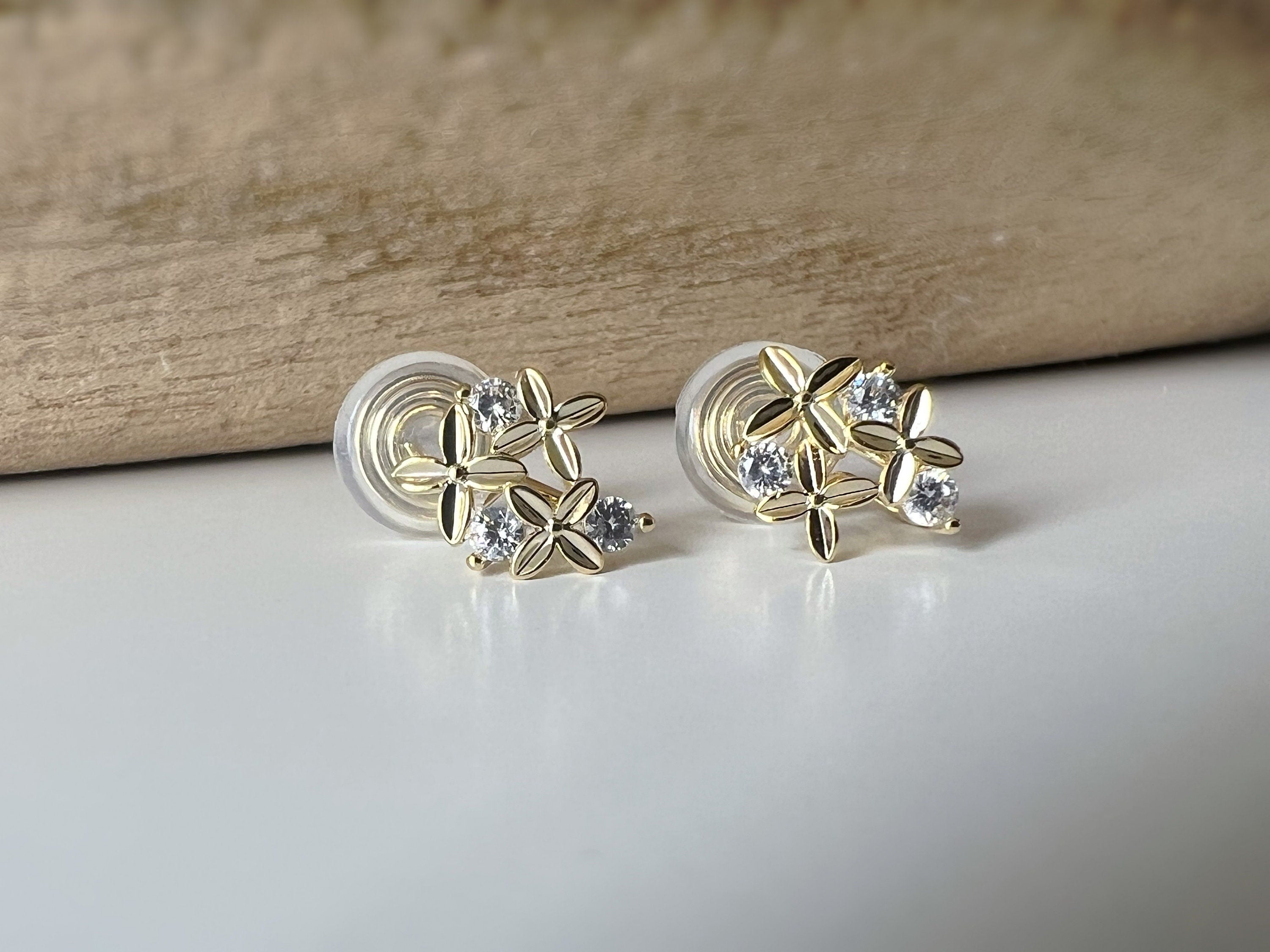 PAINLESS ! CLIPS U spiral earrings sweet Mini flowers with round zircon rhinestones. Comfortable Delicate Ear Clips
