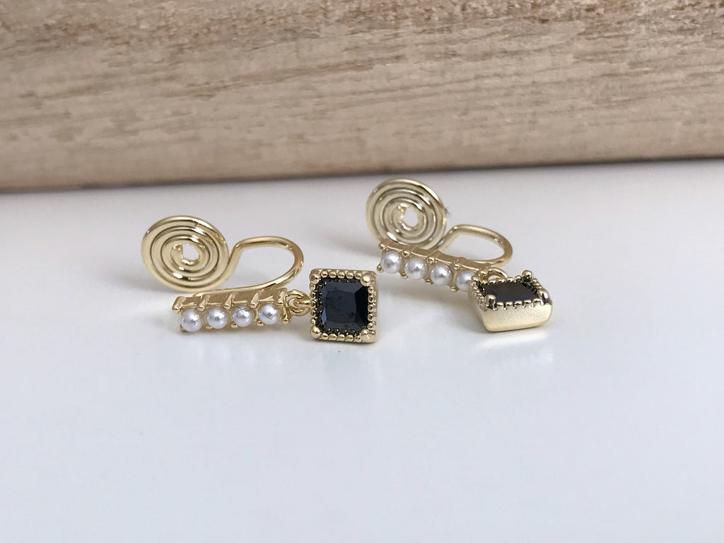 PAINLESS! CLIPS U spiral earrings Gold bar with mini white pearls, Black Square, Gold plated Comfortable ear clips.