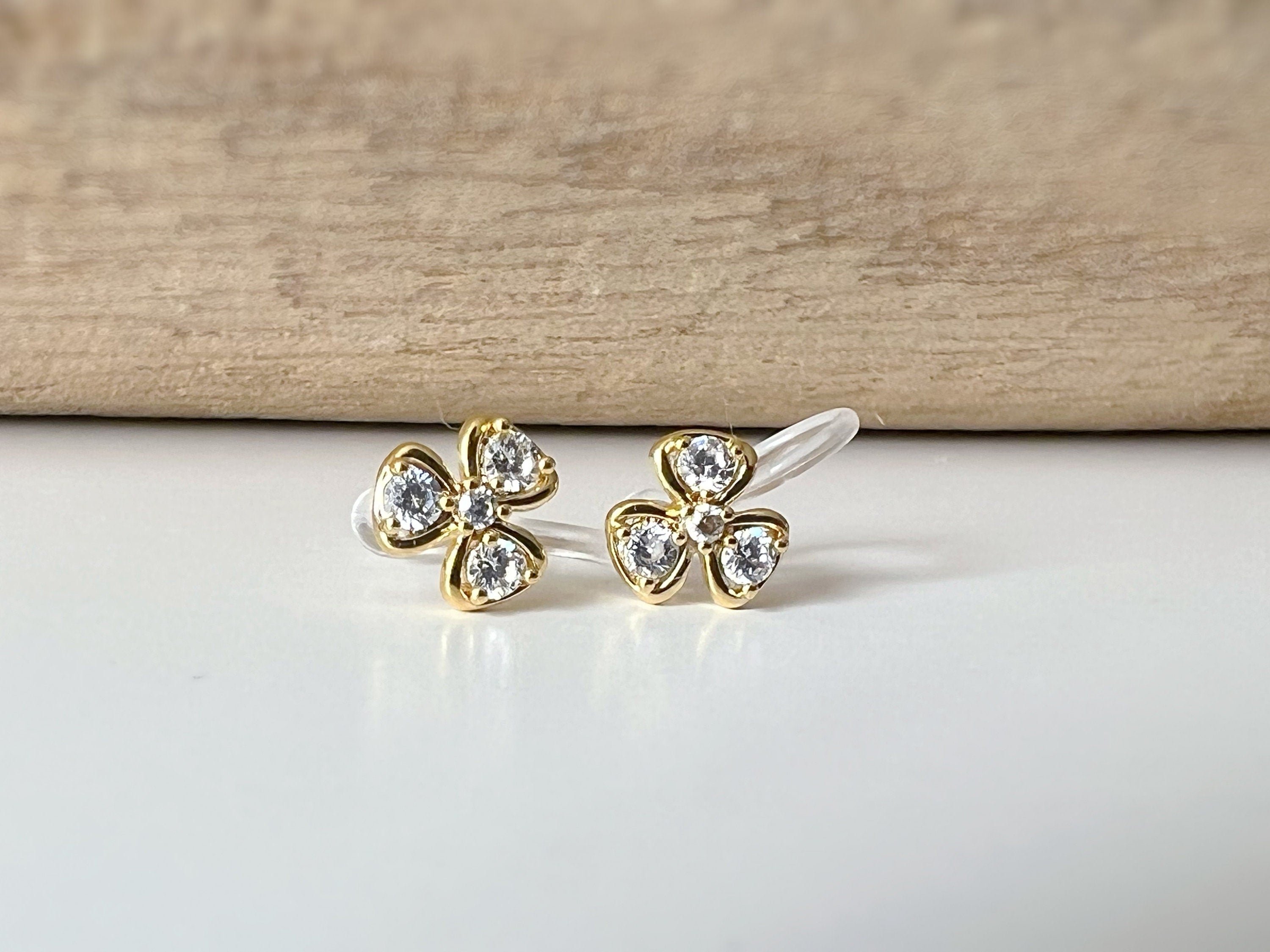 Mini CLIPS d'oreilles invisibles, petit Trèfle Or Zircon Boucles d'oreilles clips confortable délicat minimaliste