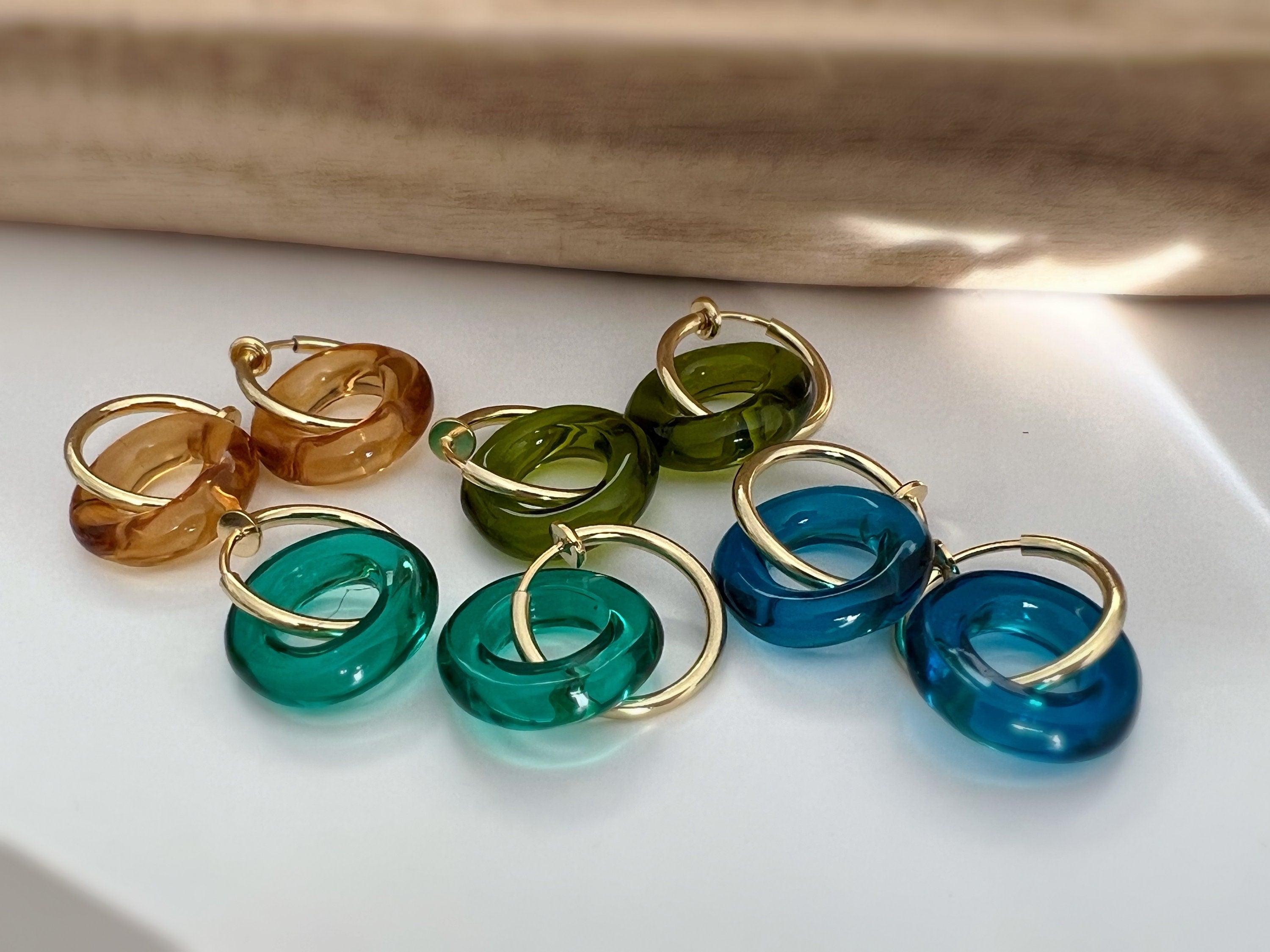 2 EN 1 Créoles Clips 20mm OR Cercle Vert Olive / Vert paon / Bleu / Marron. Clips d'oreilles Anneaux Or diamètre du fil 1.5mm ou 2mm