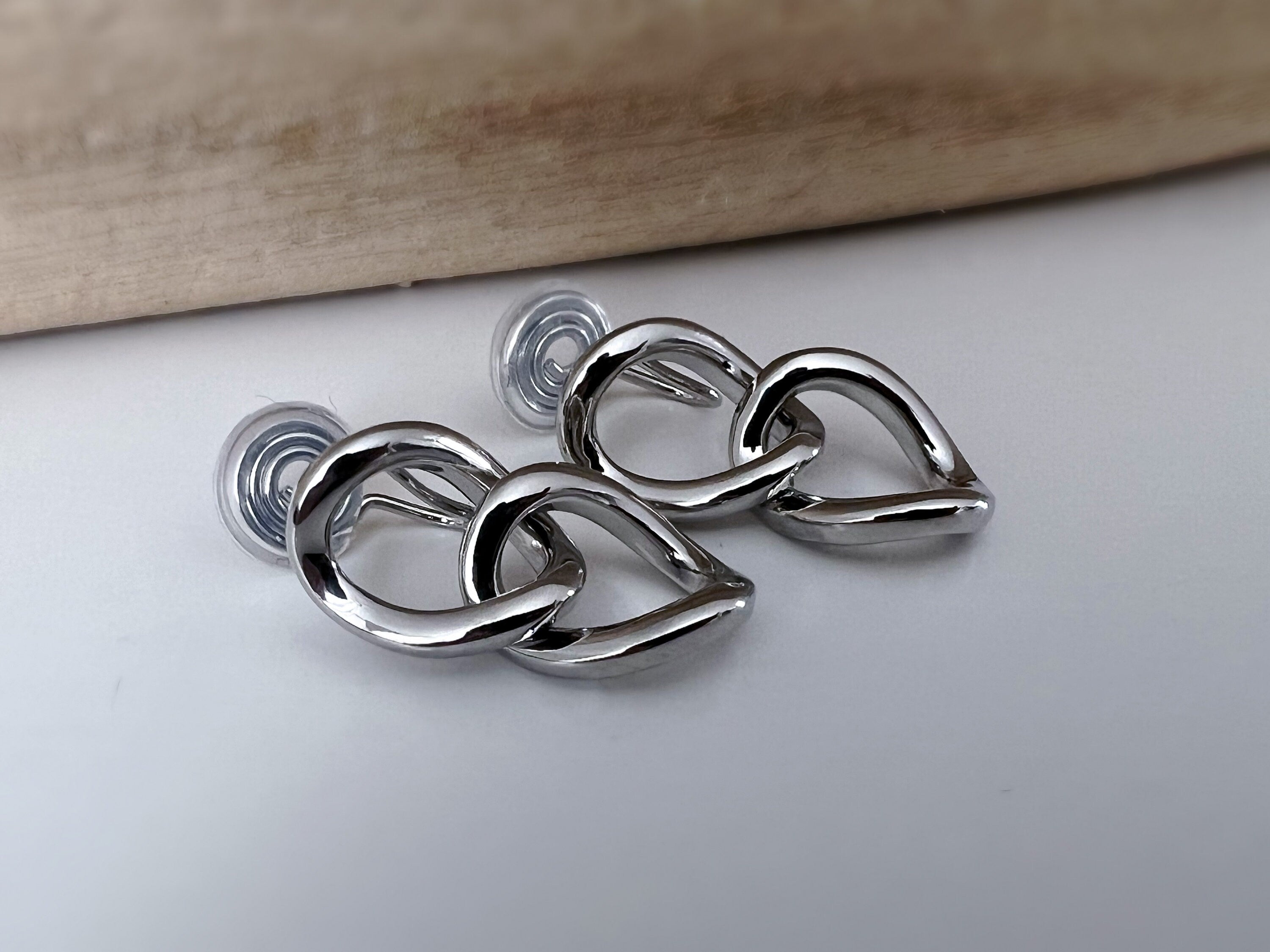 PAINLESS ! CLIPS U spiral thick chain earrings in gold/silver color. Comfortable Ear Clips Delicate Earrings