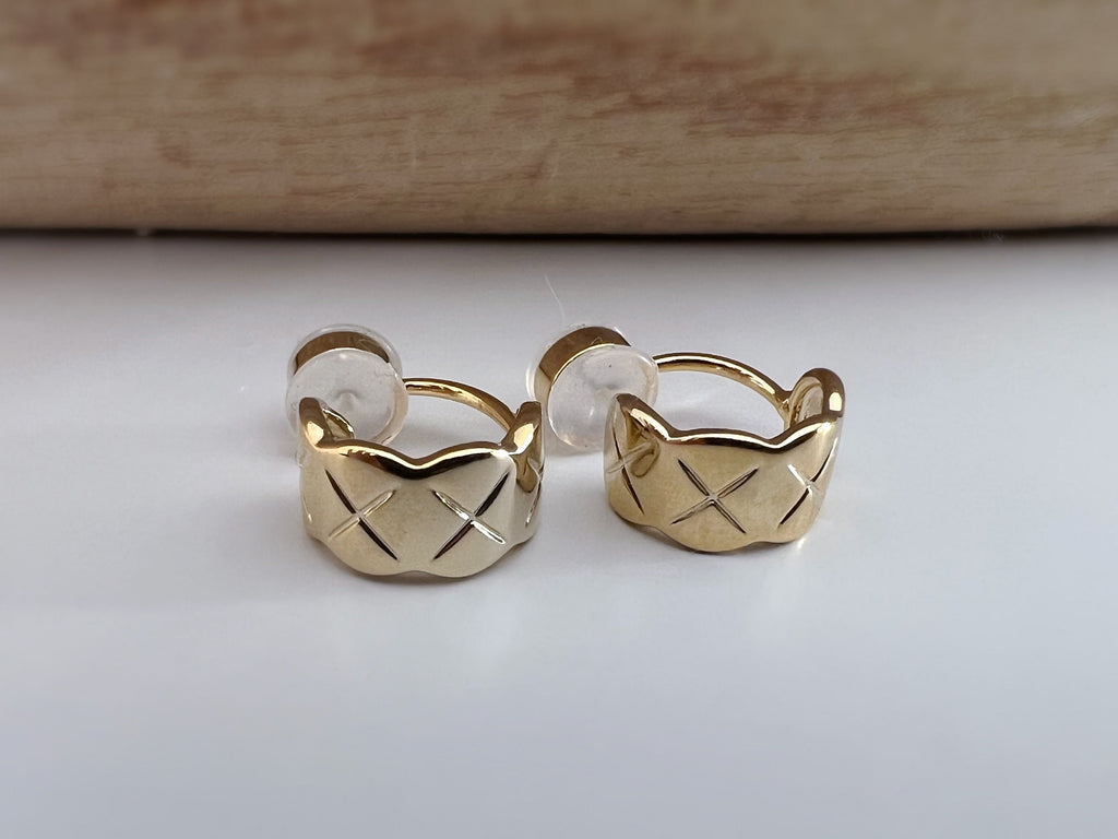 Hoops 15mm Invisible Clip On Earrings, Clip On Hoop Earrings, Non Pierced Earrings Clip On Earrings Modern. Non Pierced Pierced looked.