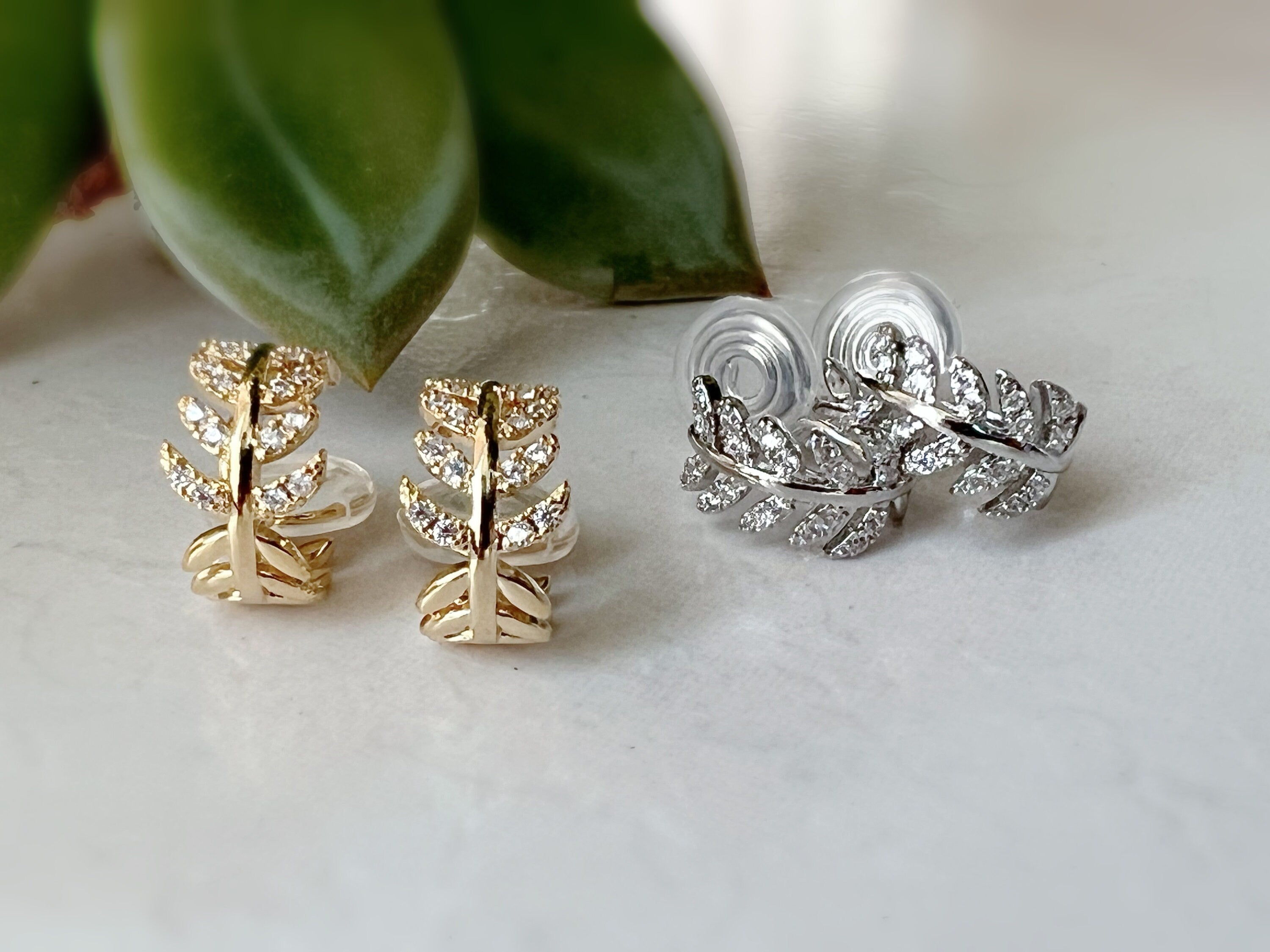 SANS DOULEUR ! Boucles d'oreilles CLIPS U spirale Feuilles Zircon Cercle couleur Or / Argent. Clips d'oreilles confortable Boucles Délicates