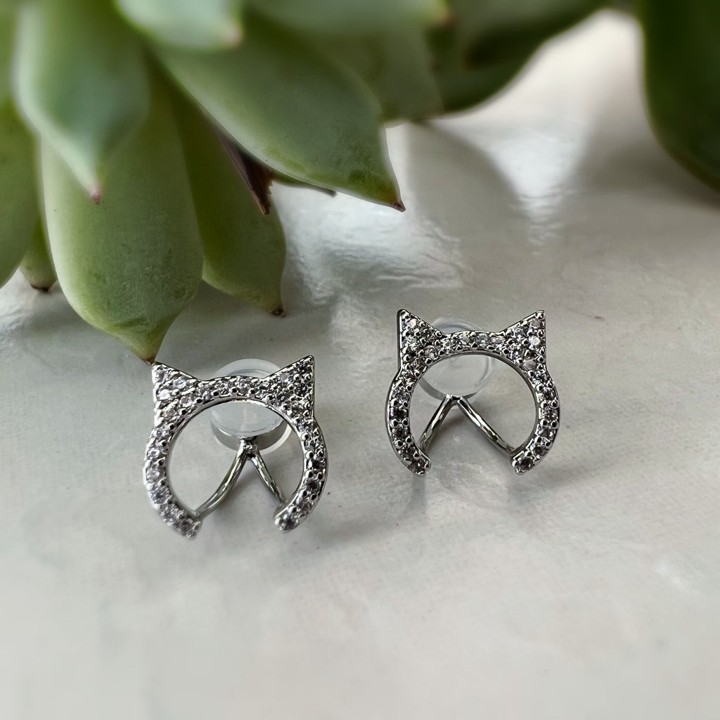 SANS DOULEUR ! Boucles d'oreilles CLIPS U Chat zircon argent. Clips d'oreilles confortable Boucles Délicates