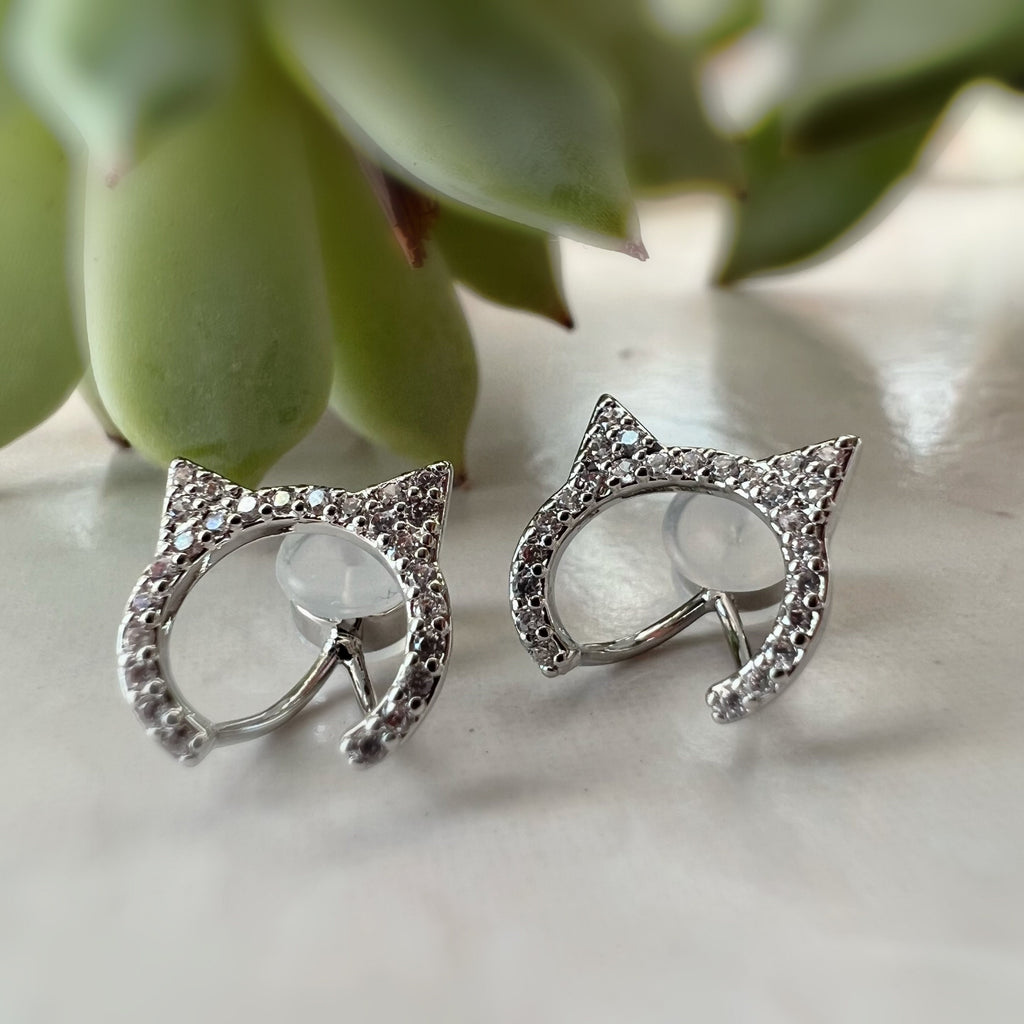 SANS DOULEUR ! Boucles d'oreilles CLIPS U Chat zircon argent. Clips d'oreilles confortable Boucles Délicates