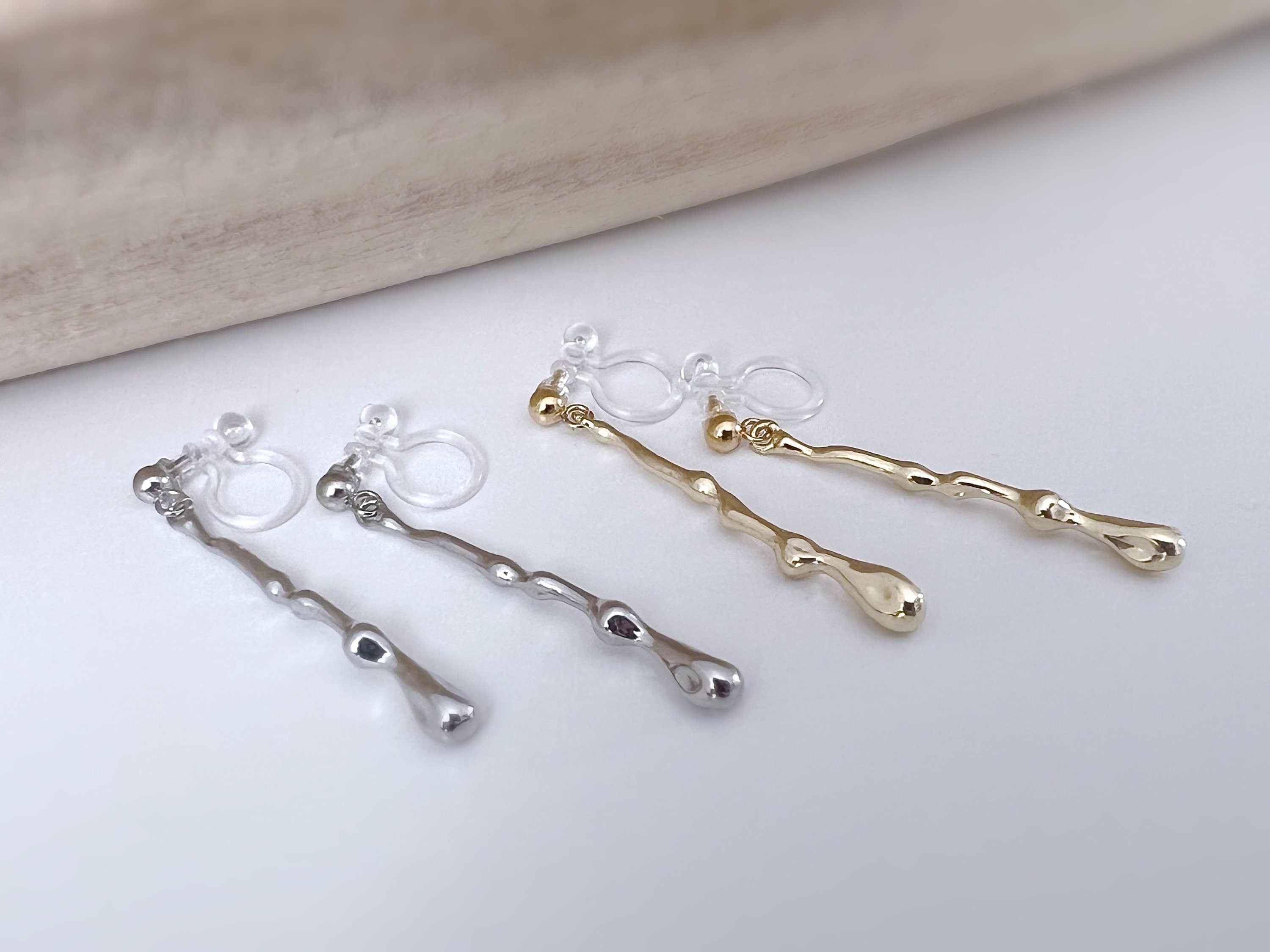 Clips d'oreilles longue Barre couleur Argent / Or. Boucles d'oreilles Clips Invisibles Moderne