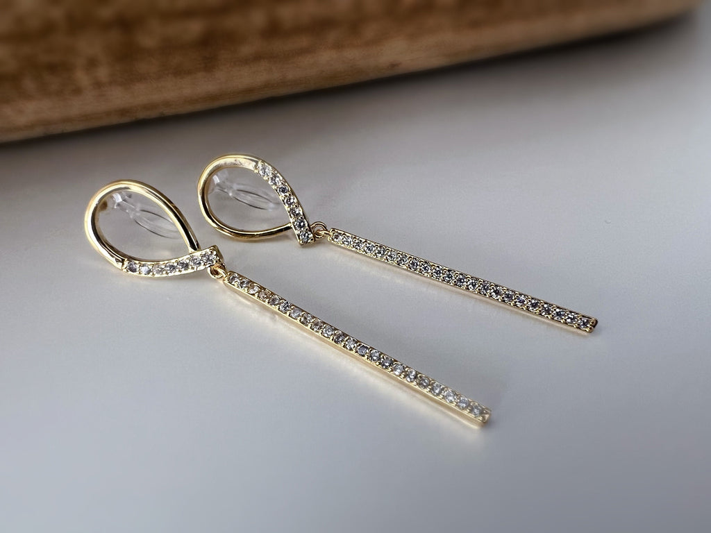 Long dangling ear clips lanyard Mini Zircon Bar, INVISIBLE Clip Earrings Gold Color. Daily jewelry.