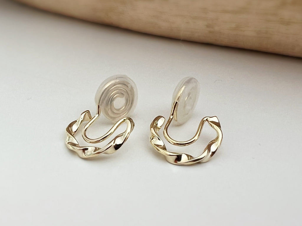 SANS DOULEUR ! Boucles d'oreilles CLIPS U spirale Mini Cercle torsadé couleur Or / Argent. Clips d'oreilles confortable Boucles Délicates