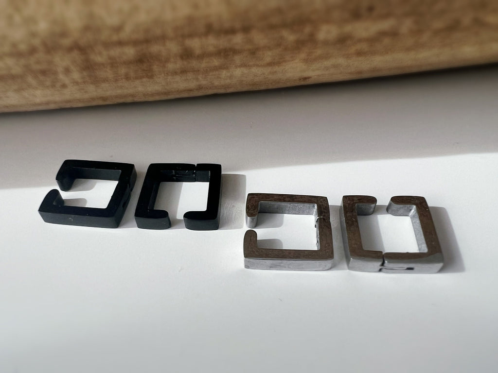 Boucles d'oreilles Rock CLIPS CLAMP carré Argent / Noir. clips d'oreilles pour Oreilles Non Percées. Bijoux quotidiens hommes femmes
