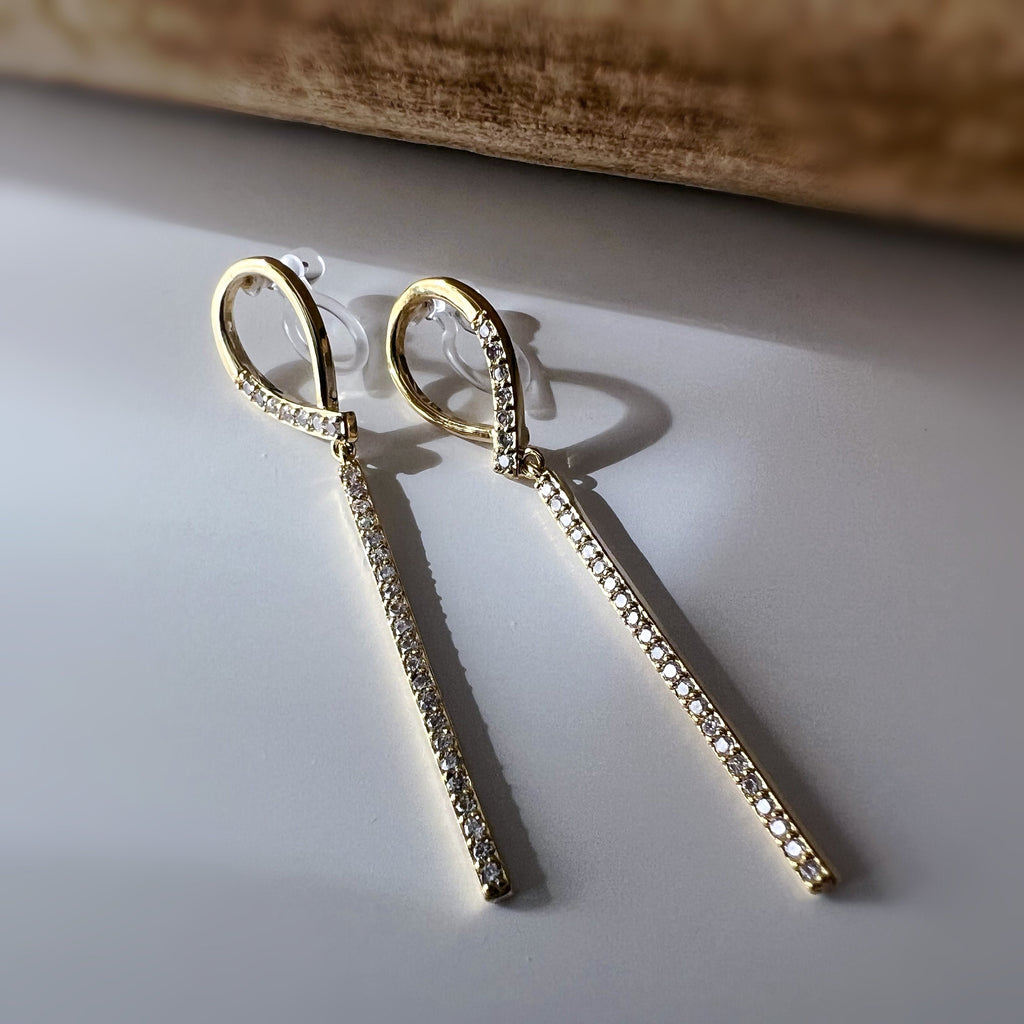 Long dangling ear clips lanyard Mini Zircon Bar, INVISIBLE Clip Earrings Gold Color. Daily jewelry.