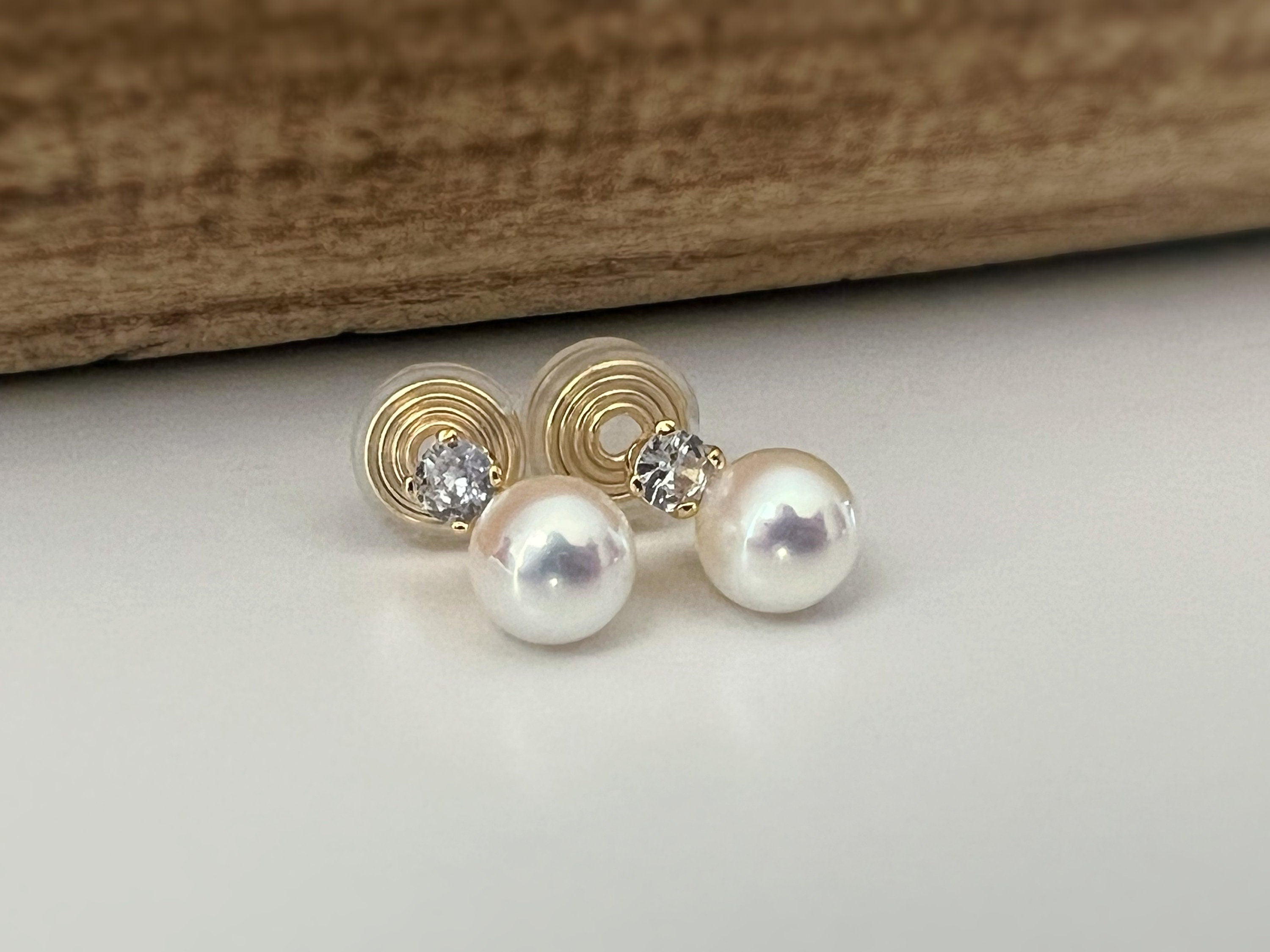 PAINLESS! CLIPS U spiral earrings gold plated White pearl 8mm Zircon 4MM. Comfortable ear clips.