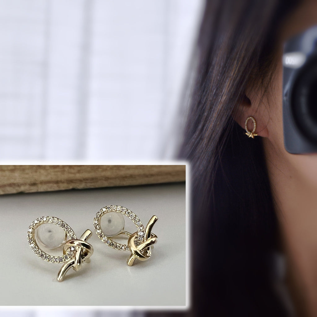 SANS DOULEUR ! Boucles d'oreilles CLIPS U nœud plaqué d'Or Ovale mini zircon. Clips d'oreilles confortable Boucles Délicates