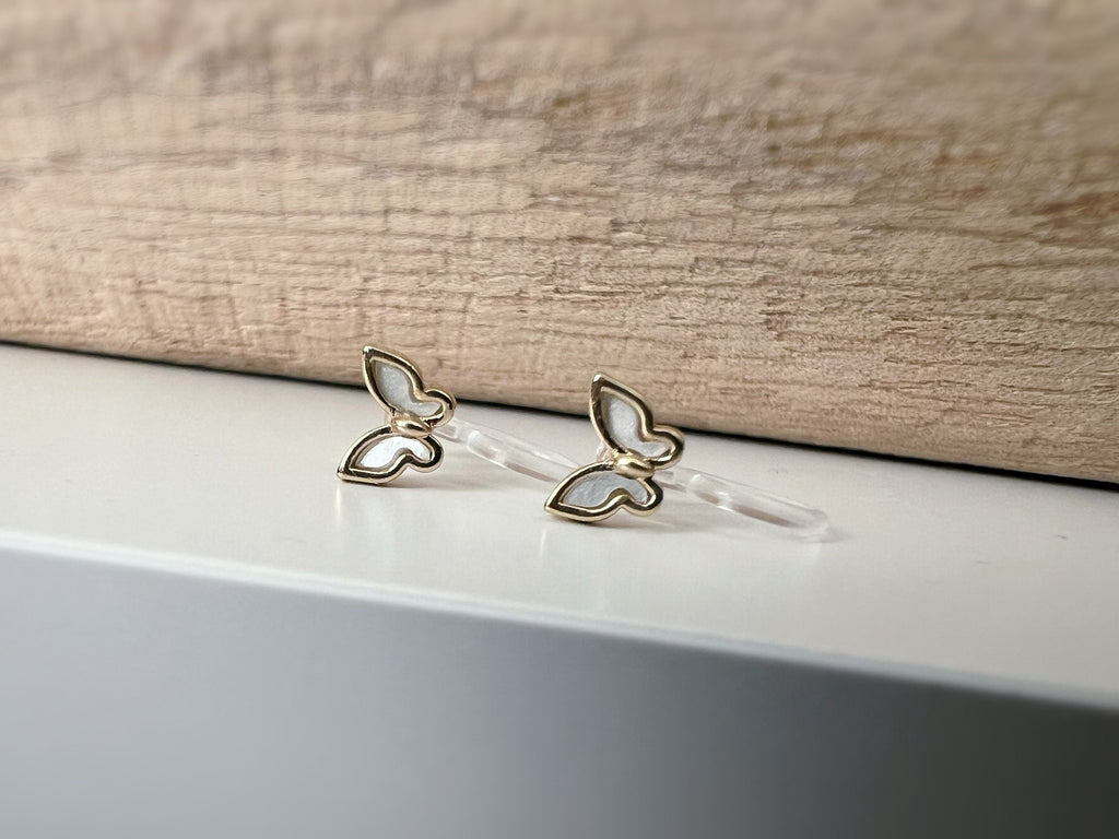 Mini CLIPS d'oreilles invisibles couleur Or petit papillon nacre blanche Boucles d'oreilles délicat minimaliste