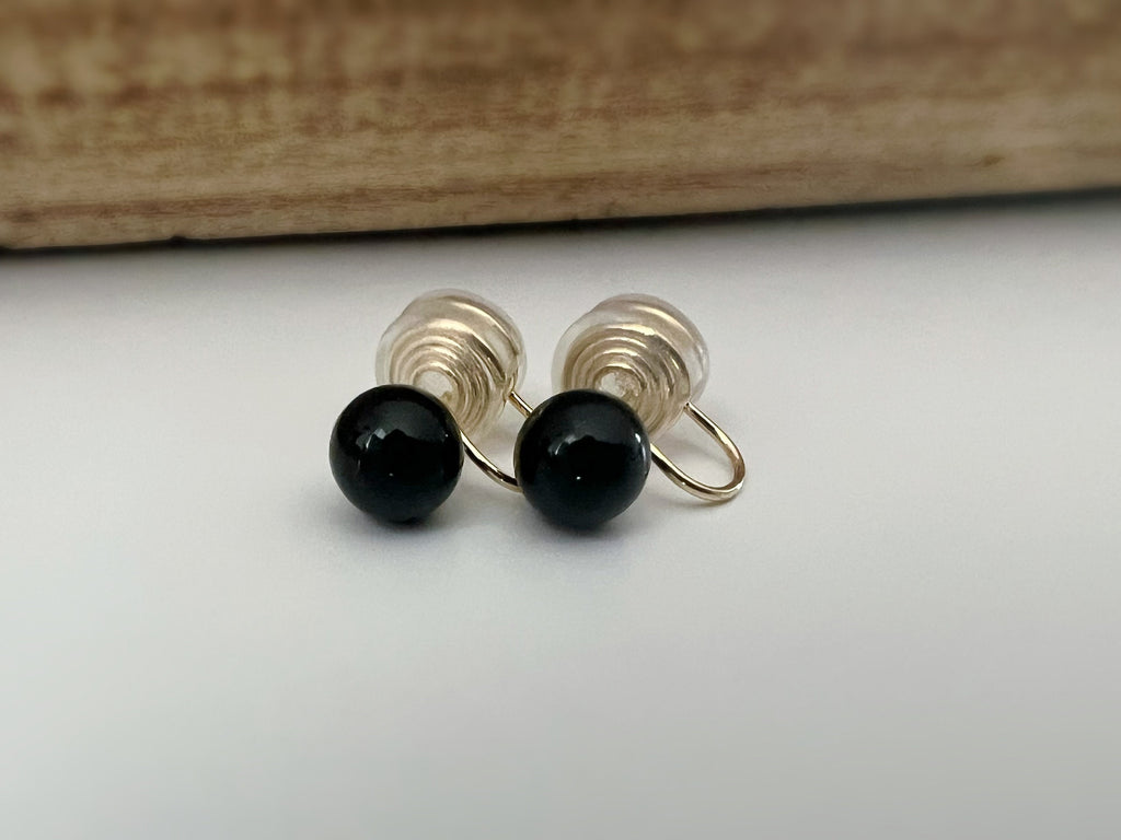 SANS DOULEUR ! Boucles d'oreilles CLIPS U spirale Perle Noir 8mm/ 10mm plaqué d'Or. Clips d'oreilles confortable.