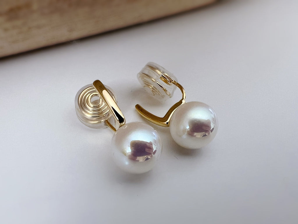 SANS DOULEUR ! Boucles d'oreilles CLIPS U spirale plaqué d'Or Perle blanche 10mm Barre Or. Clips d'oreilles confortable.
