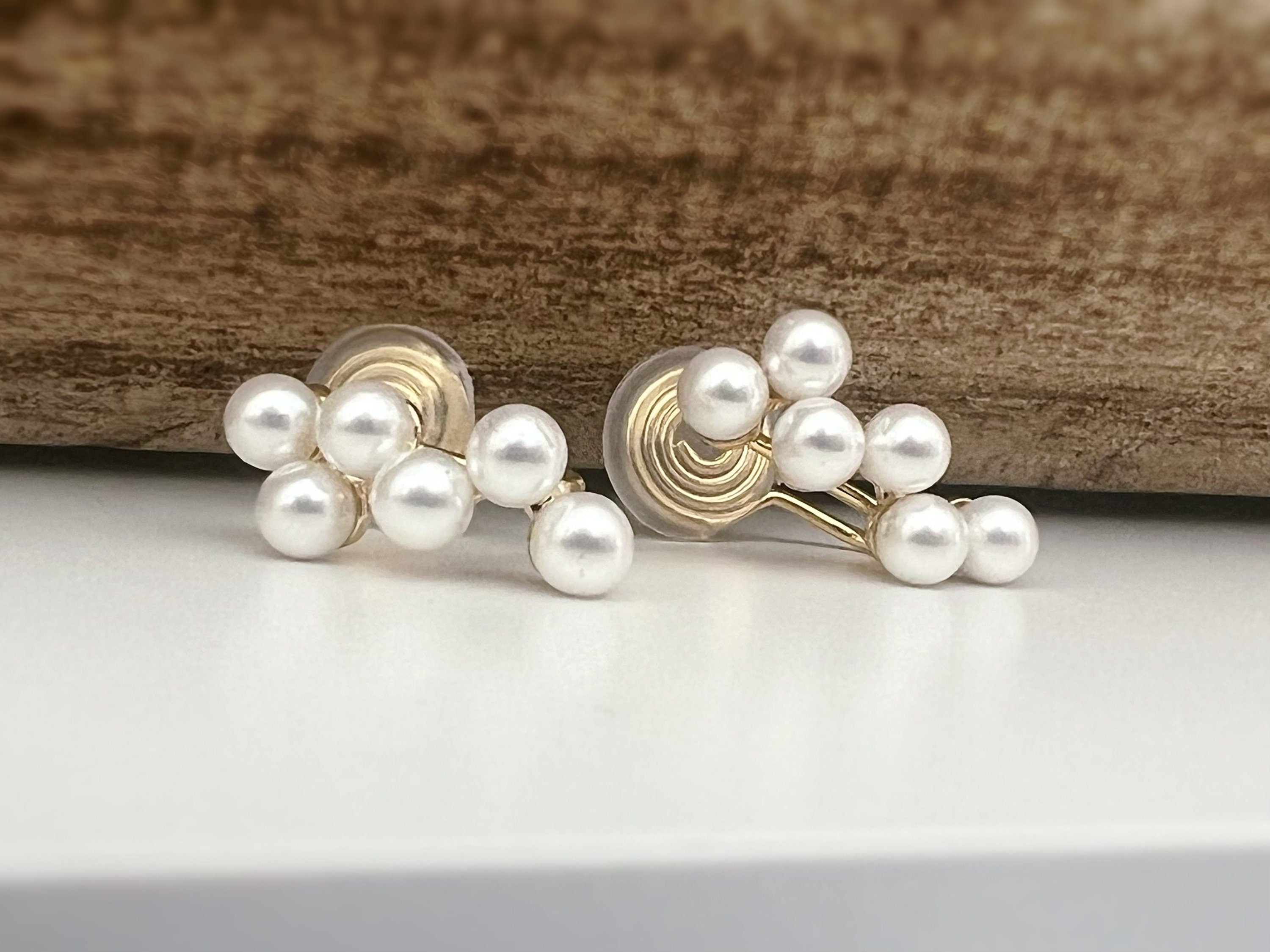 SANS DOULEUR ! Boucles d'oreilles CLIPS U spirale plaqué d'or Petites perles blanches grappe de raisins Clips d'oreilles confortable.