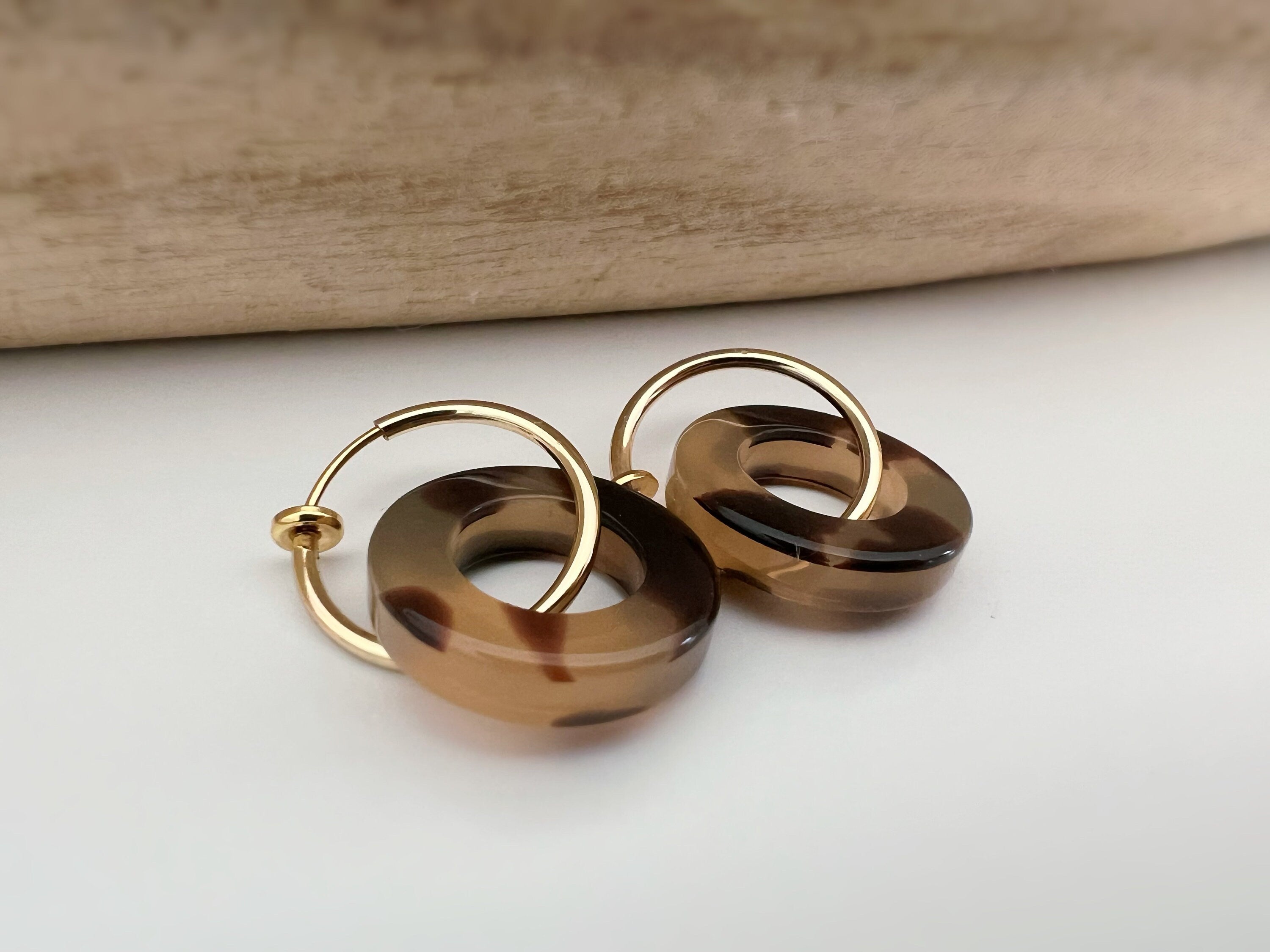 2 EN 1 Créoles Clips 18mm Or/ Argent Cercle écaille de tortue Marron. Clips d'oreilles Anneaux Or/ argent. Boucles d'oreilles.