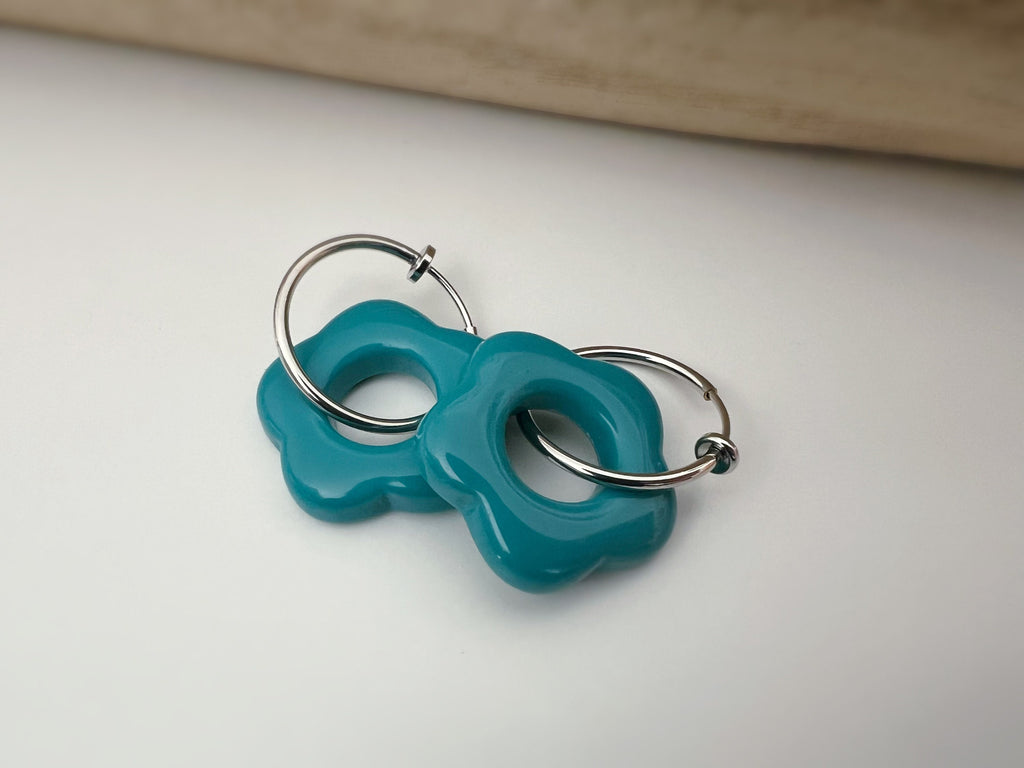 2 EN 1 Créoles Clips 20mm Argent/ Or Cercles fleur jaune / bleu / rose, Clips d'oreilles Anneaux Boucles d'oreilles à clips.