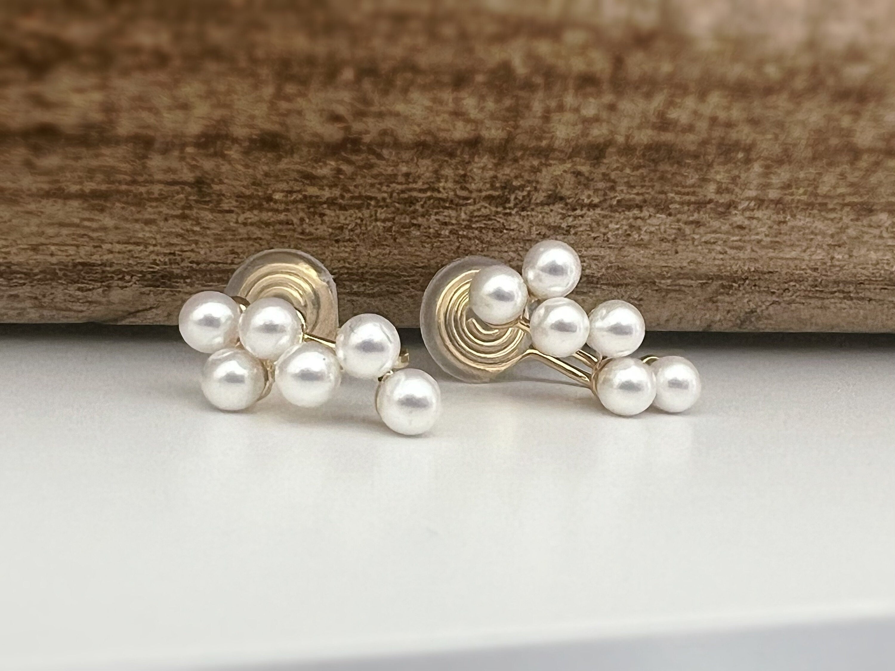 SANS DOULEUR ! Boucles d'oreilles CLIPS U spirale plaqué d'or Petites perles blanches grappe de raisins Clips d'oreilles confortable.