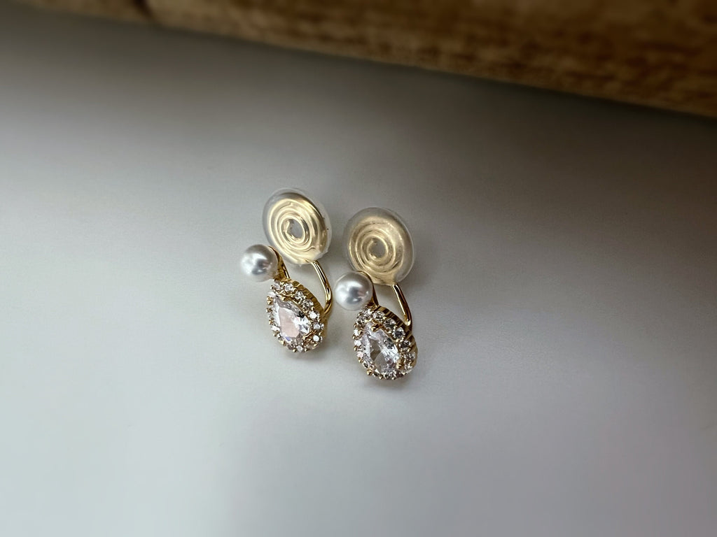 SANS DOULEUR ! Boucles d'oreilles CLIPS U spirale plaqué d'Or mini Perle blanche 4mm Goutte d'eau Zircon. Clips d'oreilles confortable.