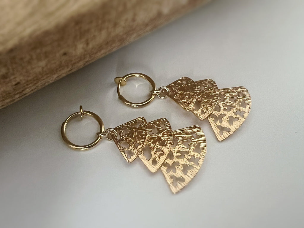 2 IN 1, Fan. CLIPS creole earrings, Dangling. Three fans. Modern ear clips.