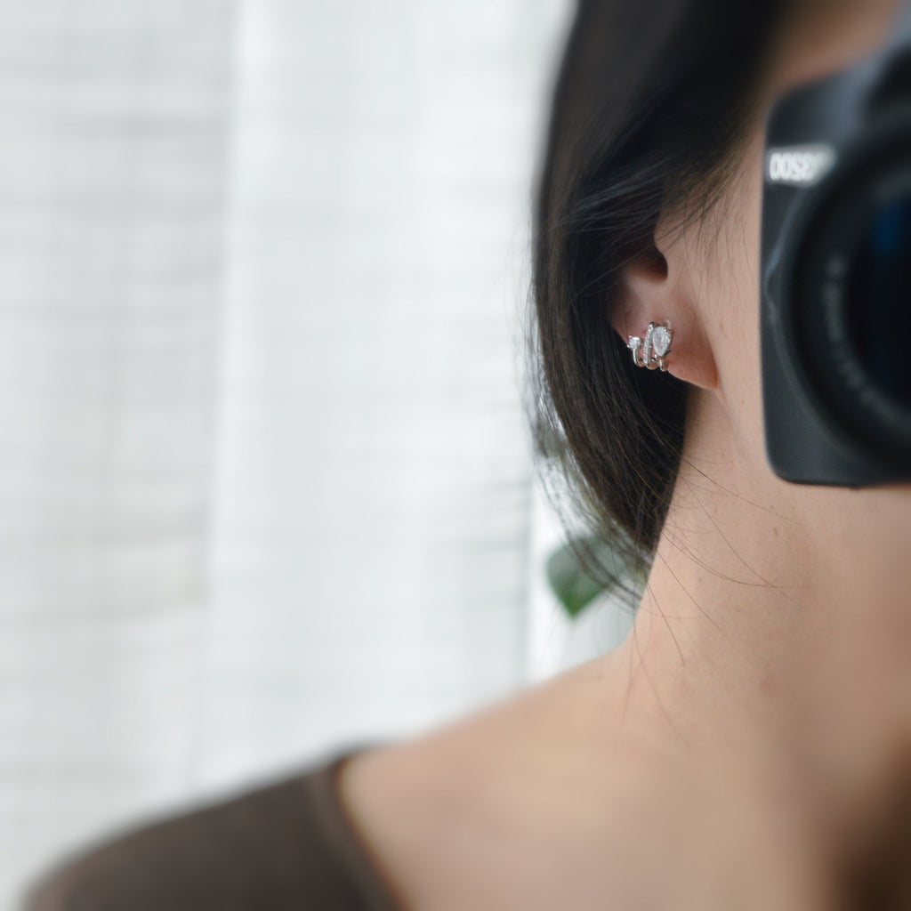 Boucles d'oreilles Clips invisible argent, triple demi-cercle Mini zircon goutte d'eau, Clips d'oreilles. Bijoux quotidien. Prêt à offrir.