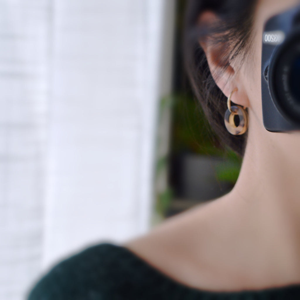 2 EN 1 Créoles Clips 18mm Or/ Argent Cercle écaille de tortue Marron. Clips d'oreilles Anneaux Or/ argent. Boucles d'oreilles.