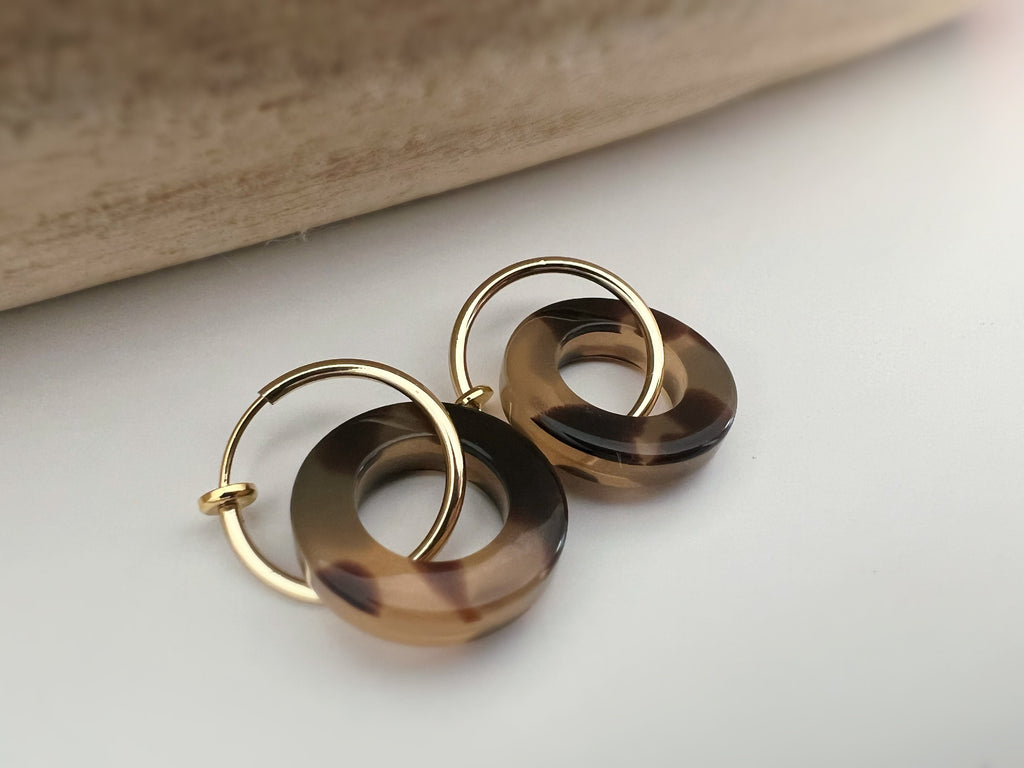 2 EN 1 Créoles Clips 18mm Or/ Argent Cercle écaille de tortue Marron. Clips d'oreilles Anneaux Or/ argent. Boucles d'oreilles.