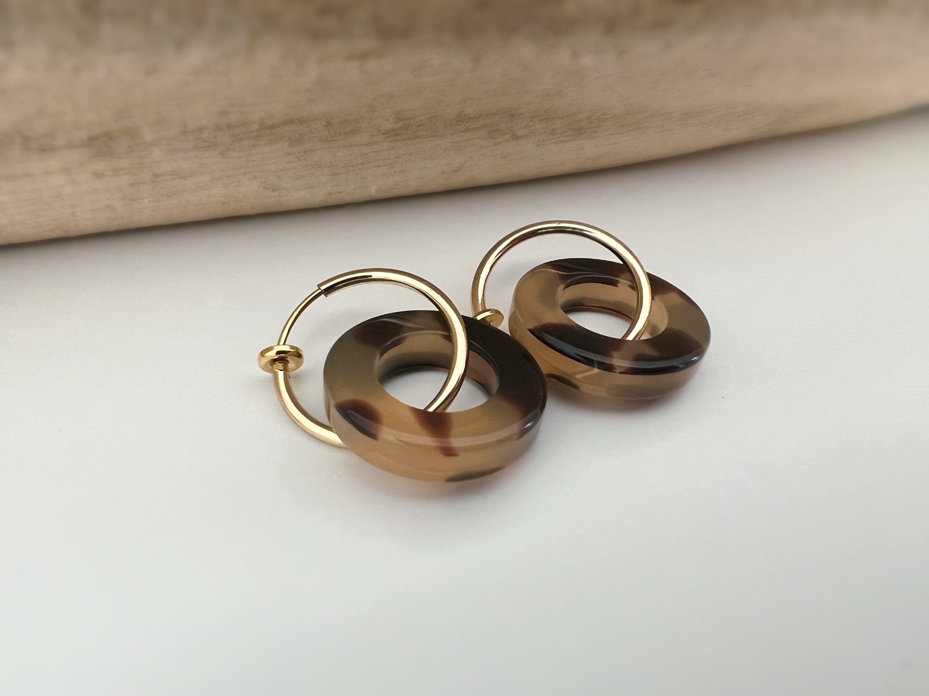 2 EN 1 Créoles Clips 18mm Or/ Argent Cercle écaille de tortue Marron. Clips d'oreilles Anneaux Or/ argent. Boucles d'oreilles.