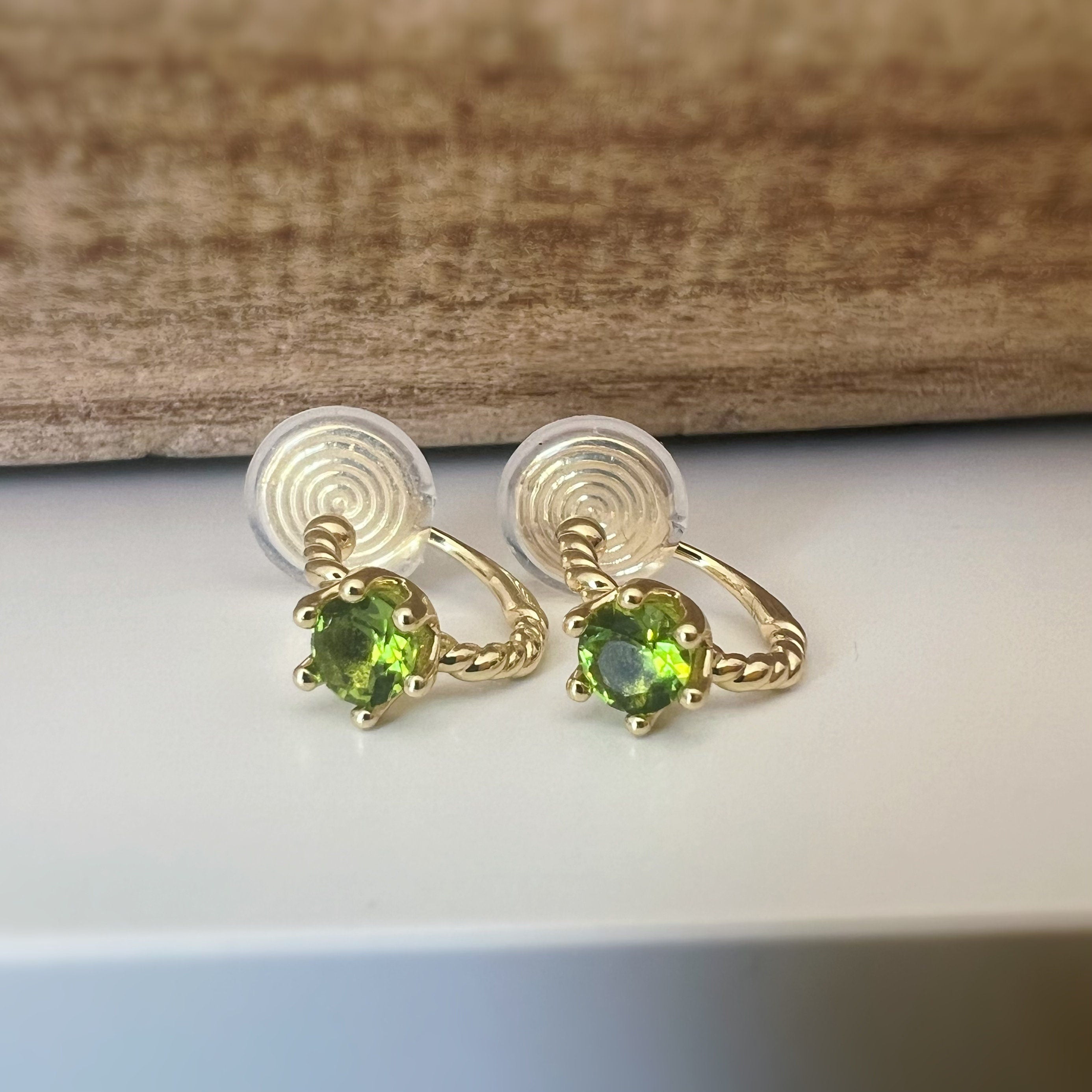 SANS DOULEUR ! Boucles d'oreilles CLIPS U spirale Cercle torsadé Pierre Zircon Rond Vert citron. Plaqué d'Or. Clips d'oreilles confortable