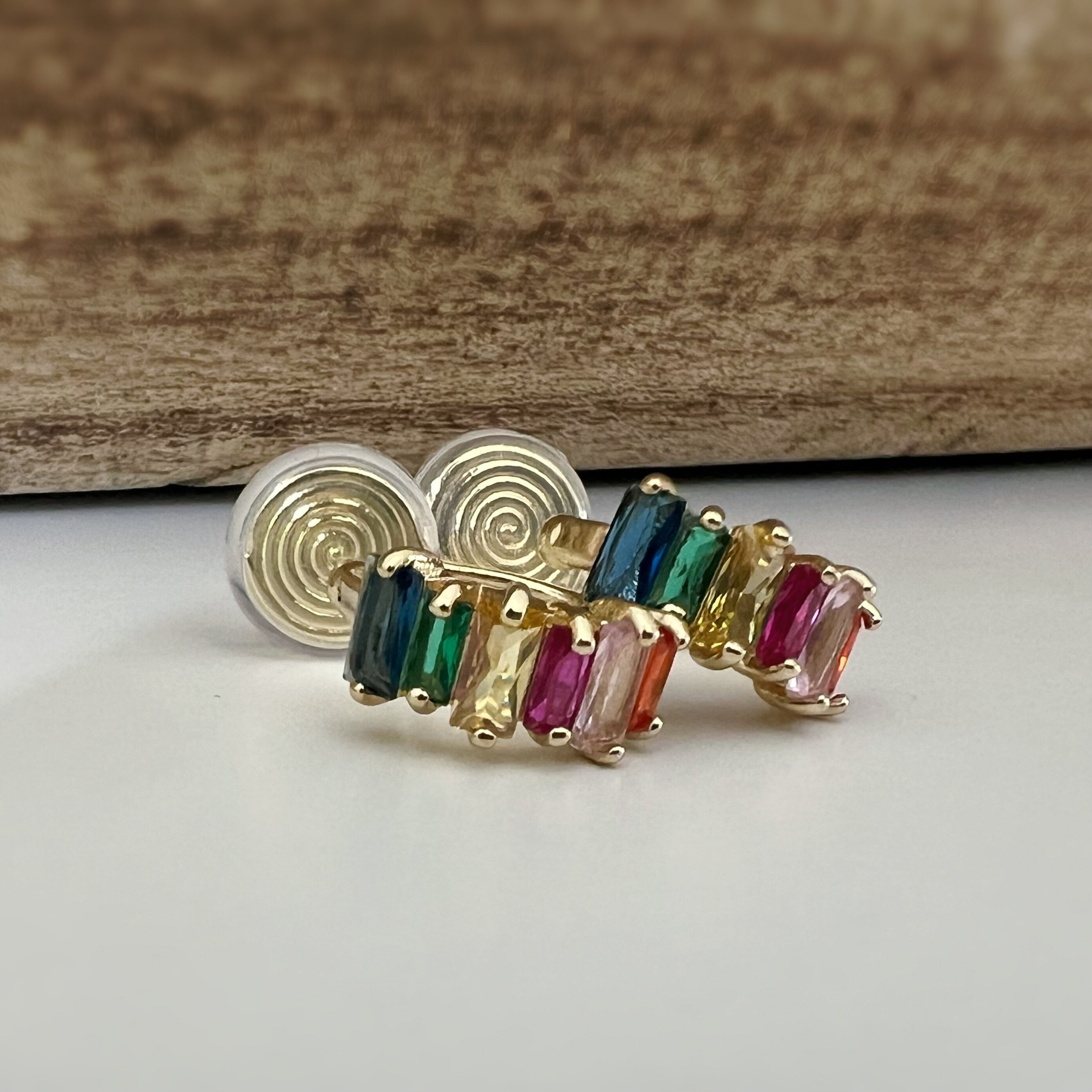SANS DOULEUR ! Boucles d'oreilles CLIPS U spirale Cercle Mini Zircon rectangle coloré arc-en-ciel plaqué d'Or. Clips d'oreilles confortable.