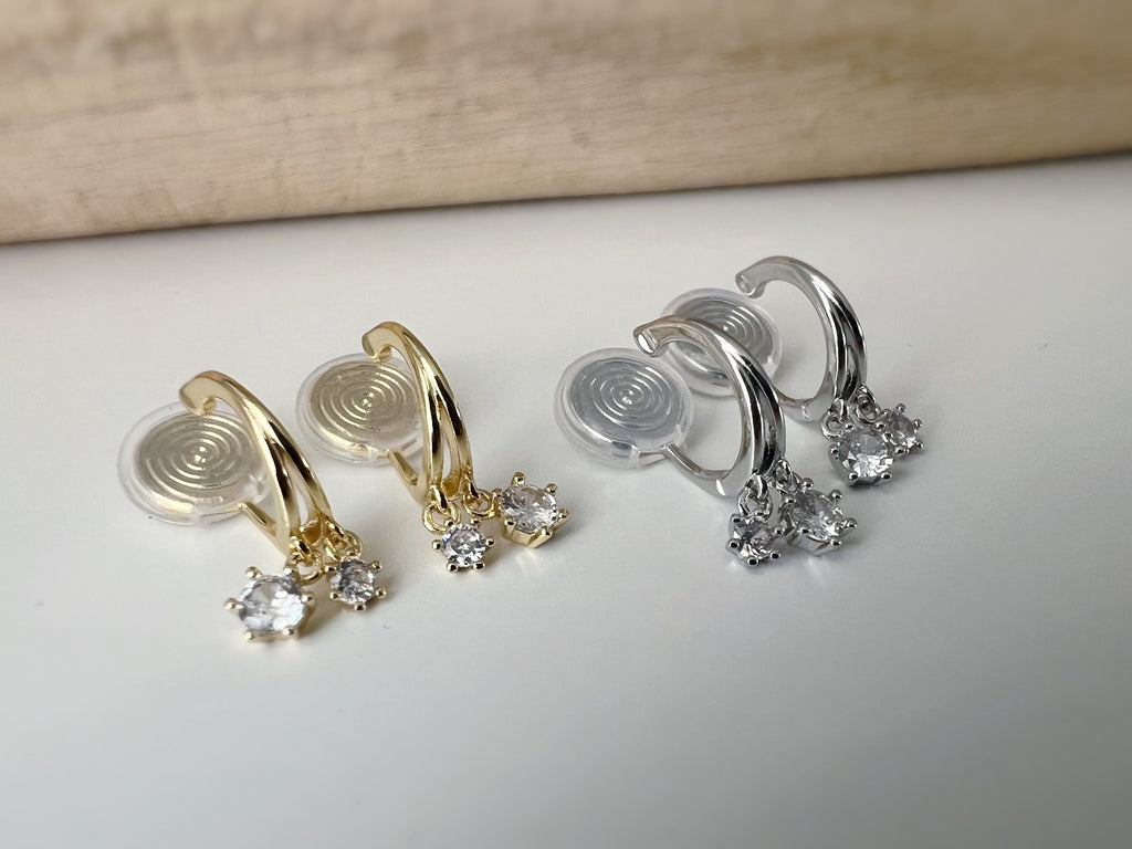 SANS DOULEUR ! Boucles d'oreilles CLIPS U spirale Petit cercle double Mini Pierres Zircon Rond plaqué d'Or. Clips d'oreilles confortable.