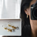 Boucles d'oreilles Clips INVISIBLES pendantes, Chaîne feuilles couleur or avec petit perle argenté. clips d'oreilles confortable.