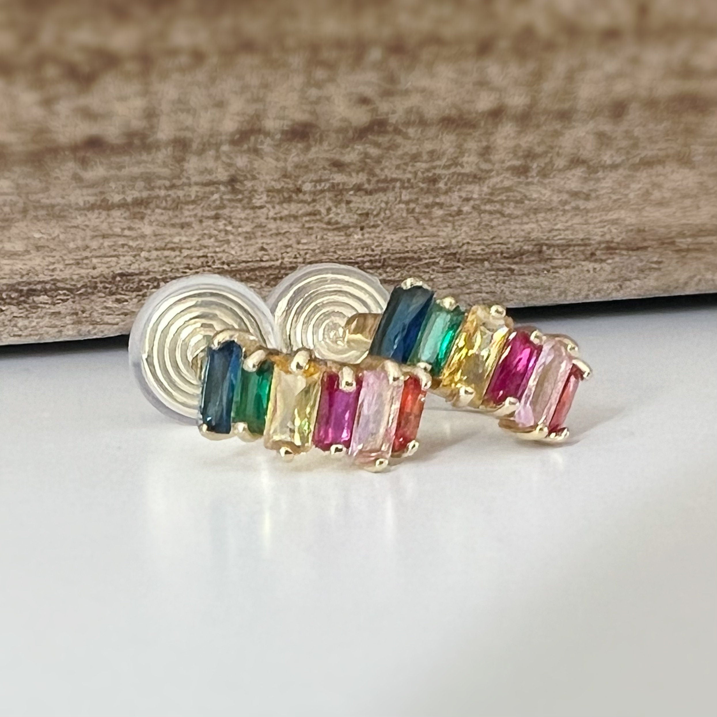 SANS DOULEUR ! Boucles d'oreilles CLIPS U spirale Cercle Mini Zircon rectangle coloré arc-en-ciel plaqué d'Or. Clips d'oreilles confortable.