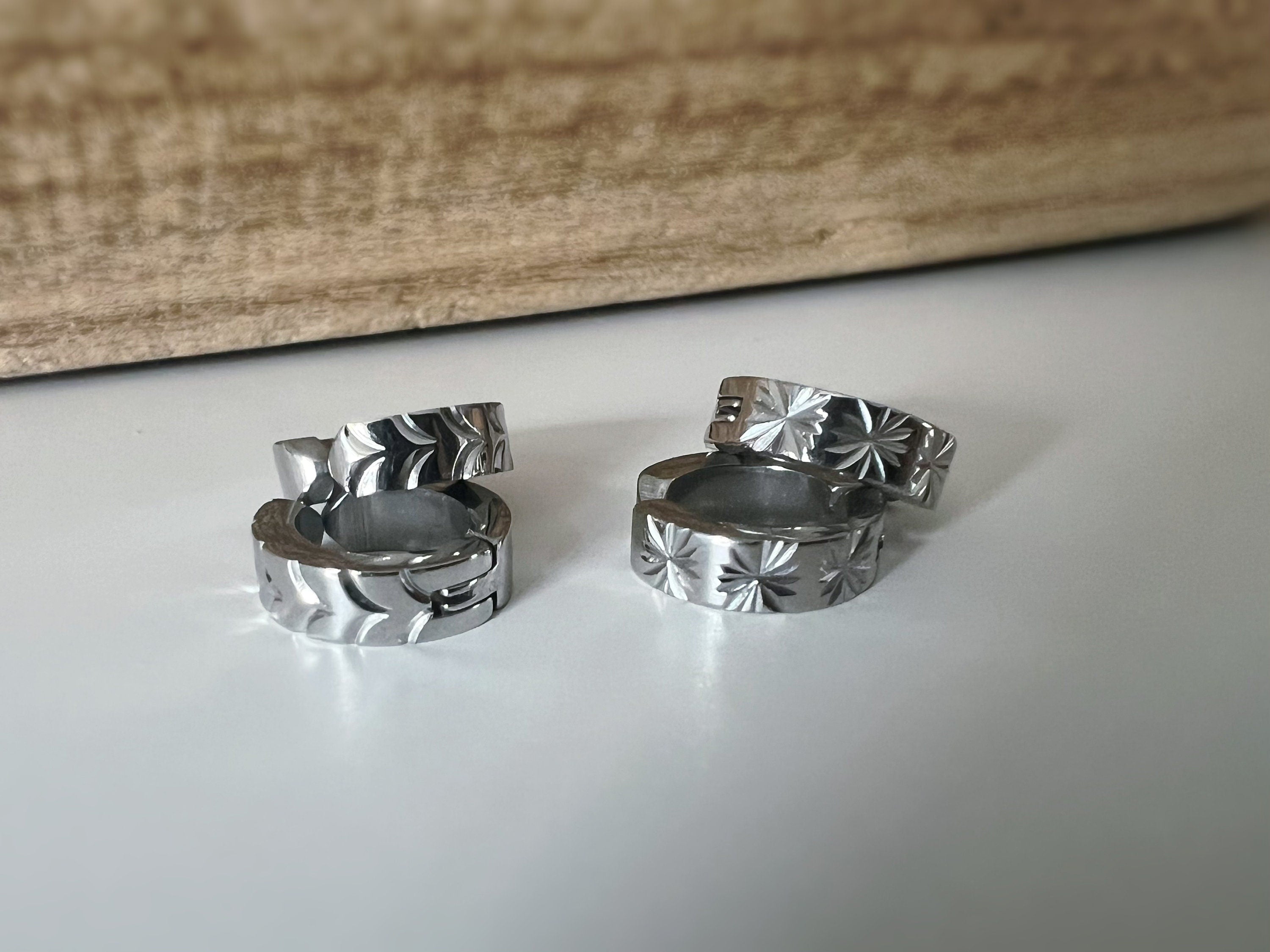 Boucles d'oreilles Rock CLIPS anneaux Argent givré Fleurs. Oreilles Non Percées. Bijoux quotidiens