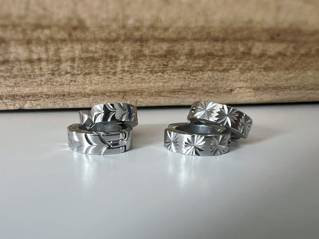 Boucles d'oreilles Rock CLIPS anneaux Argent givré Fleurs. Oreilles Non Percées. Bijoux quotidiens