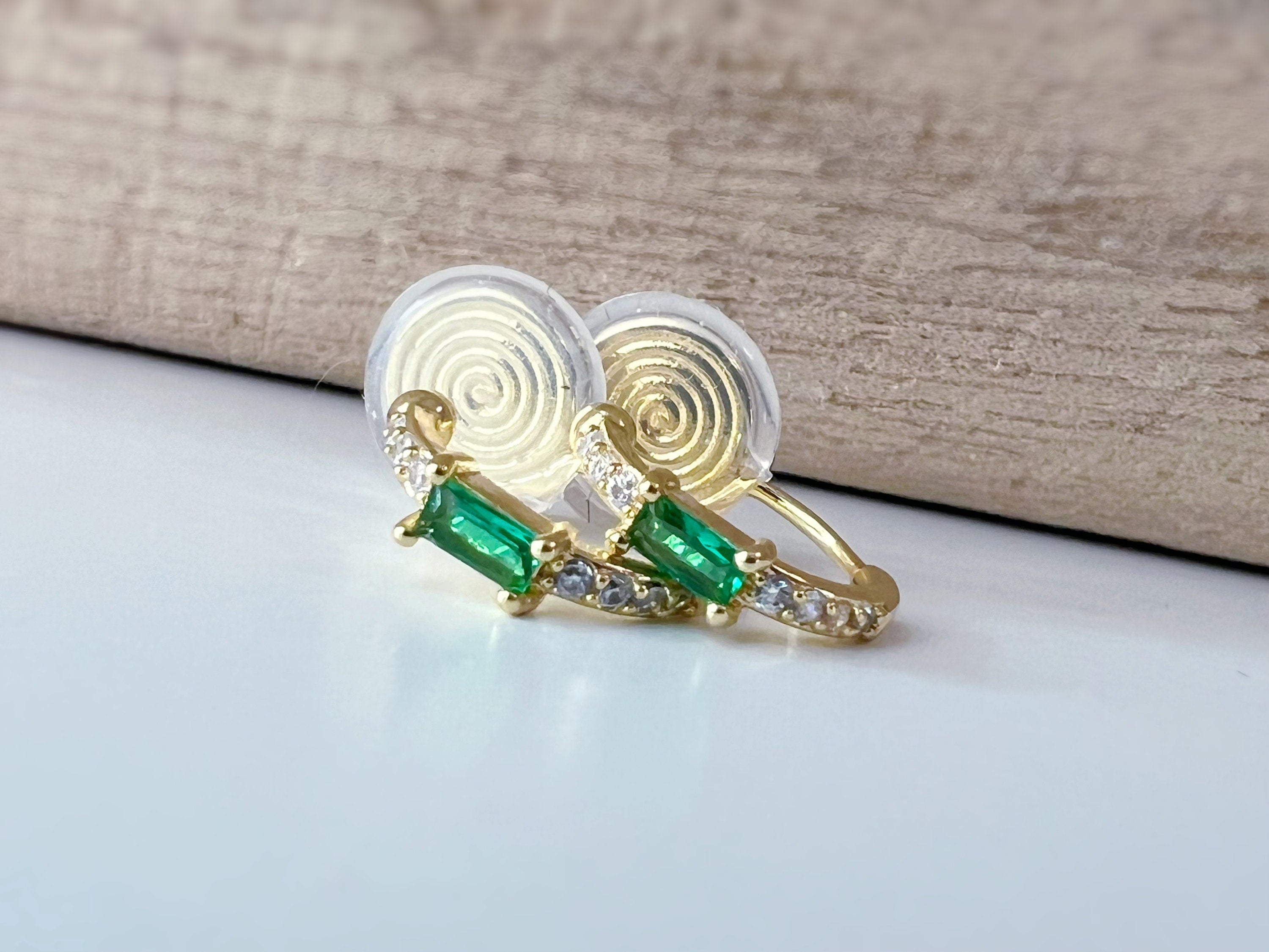 SANS DOULEUR ! Boucles d'oreilles CLIPS U spirale Cercle Mini Pierres Zircon Rond zircon rectangle vert. Clips d'oreilles confortable.