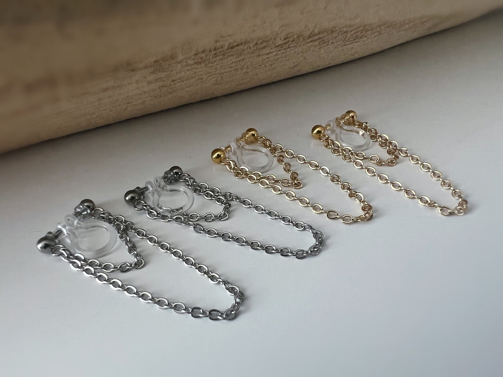 Boucles d'oreilles CLIPS INVISIBLE, Double Chaîne, Couleur Argent / Or, Clips d'oreilles pour oreilles non percées, tassel CLIPS.
