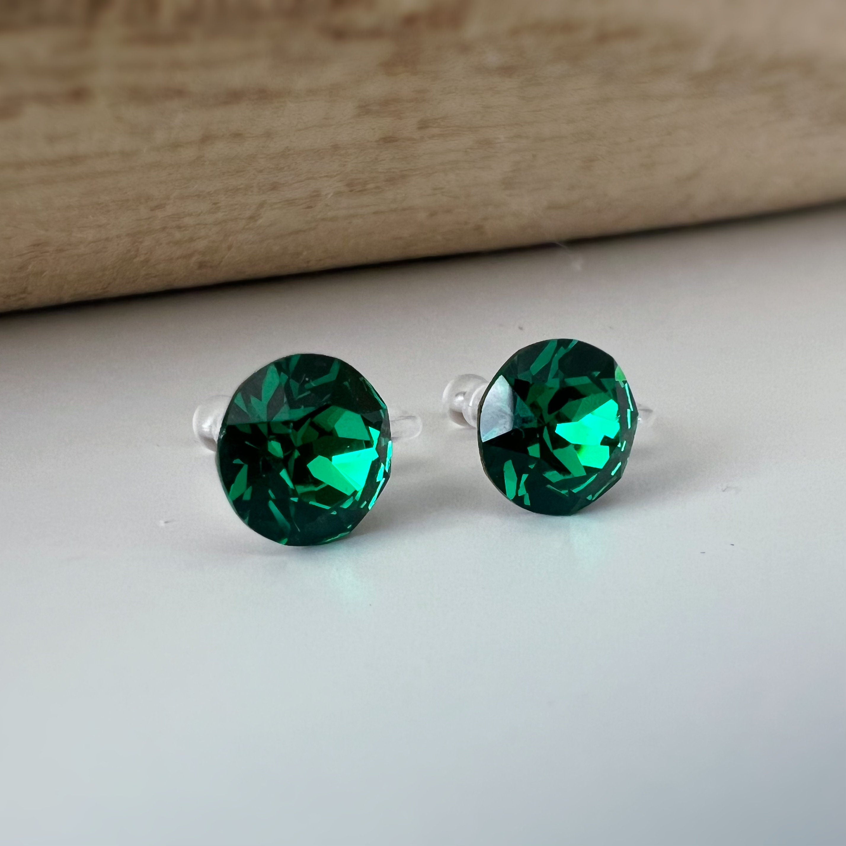 Boucles d'oreilles CLIPS invisible Cristal Rond Vert Majestic Green PureCristal, Clips d'Oreille Petit cristal Vert Minimaliste.