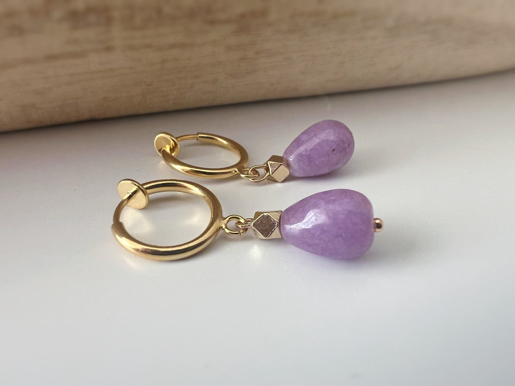 Clips d'oreille CLIPS pendants anneaux Créoles doré avec Perle goutte d'eau Bleu claire/ Violet calcédoine. Bijoux quotidien Anneaux 1.3cm