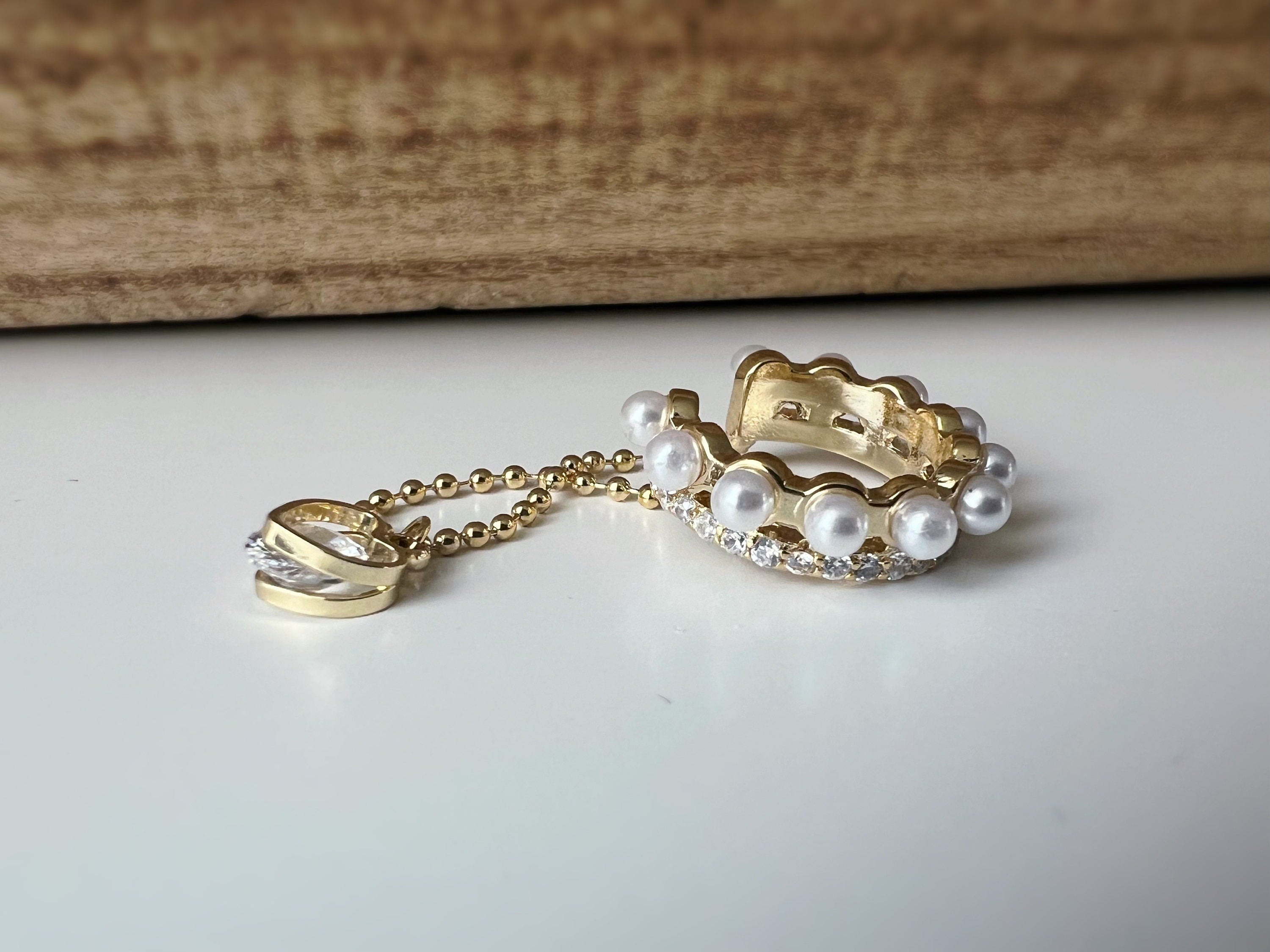 Bague d'oreilles boucles d'oreilles créole anneau mini perles blanches zircon, petit coeur zircon Clips d'oreilles plaqué d'Or chaîne.